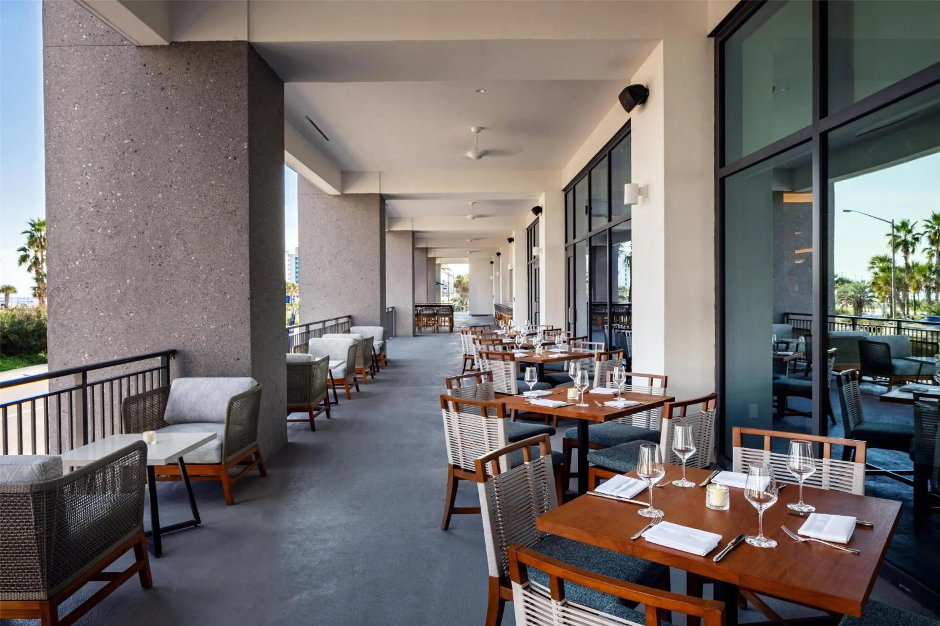 Restaurant/places to eat in Embassy Suites By Hilton Gulf Shores Beach Resort