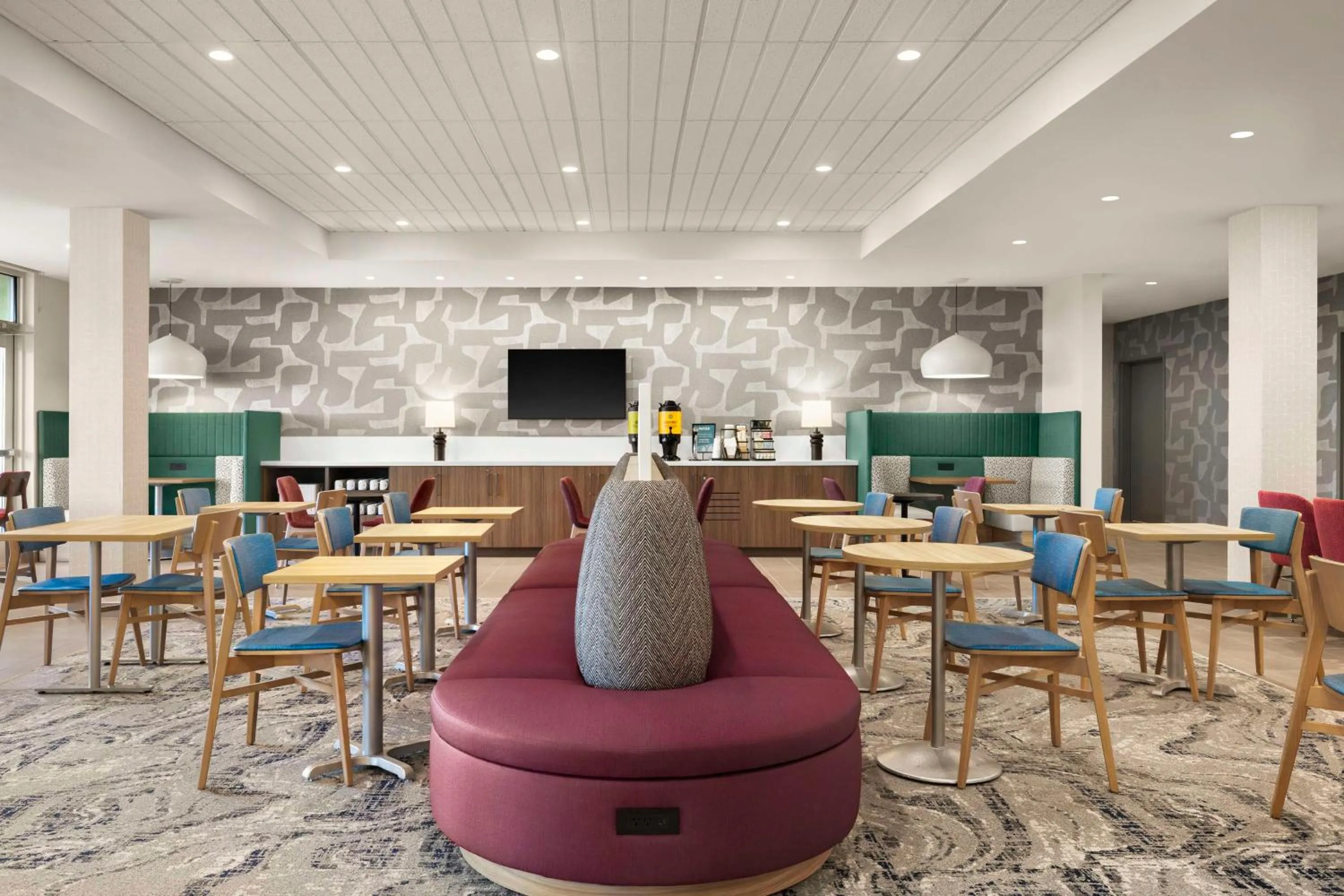 Lobby or reception in Home2 Suites By Hilton San Juan