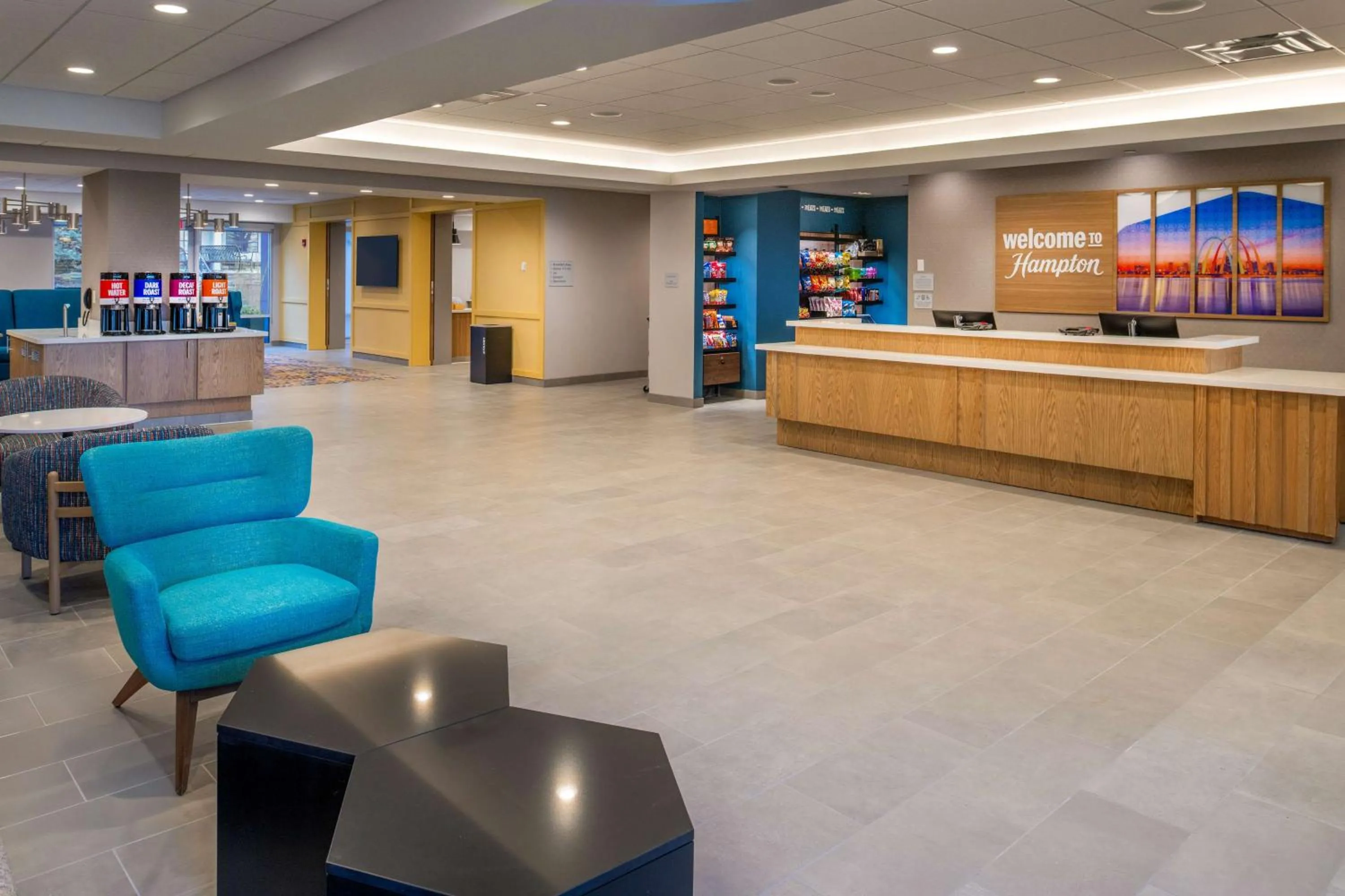 Lobby or reception in Hampton Inn By Hilton St Louis Airport