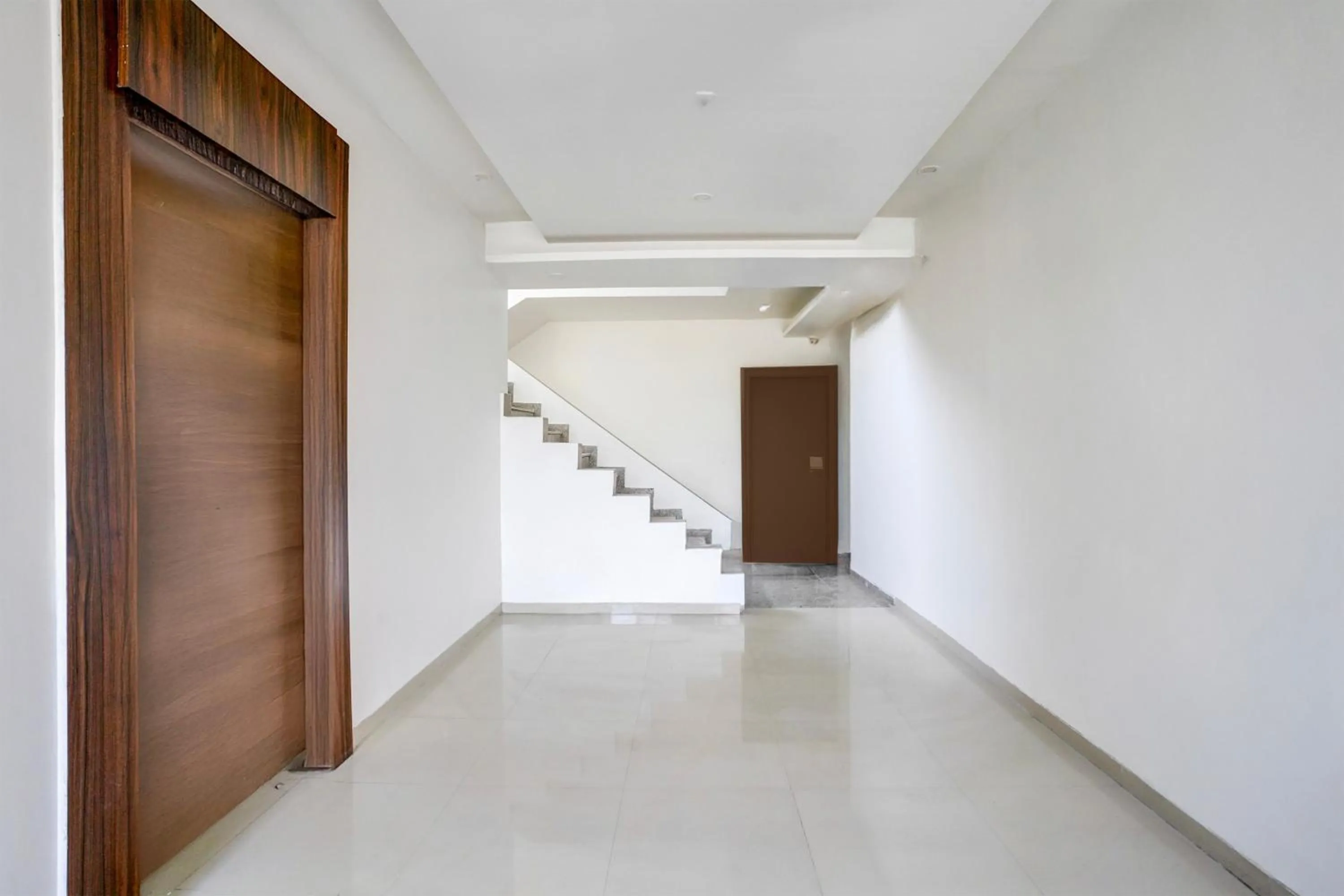 Lobby or reception in Super Townhouse Godavari Riverbank Formerly Shanti Datta Inn