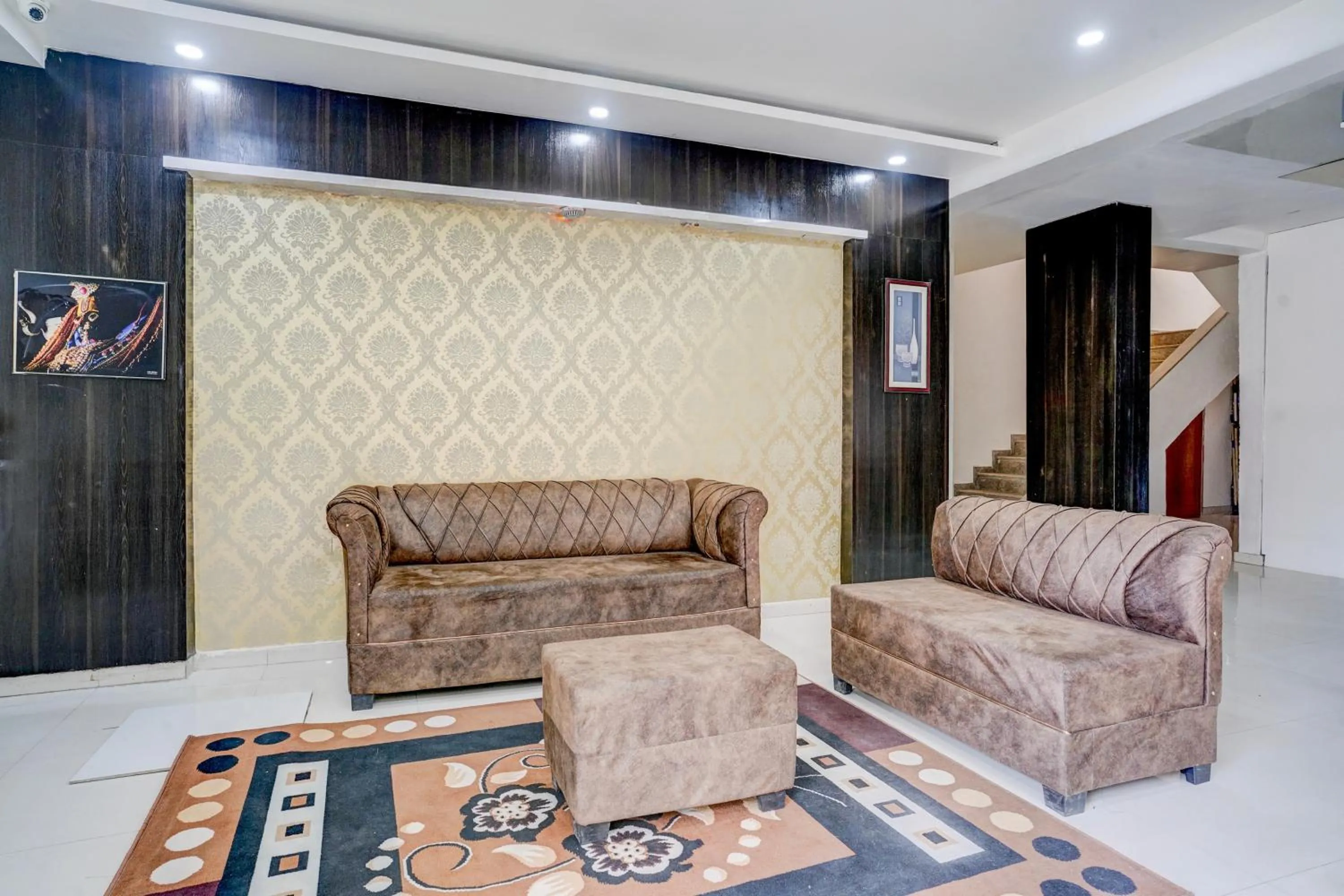 Lobby or reception in Super Townhouse Godavari Riverbank Formerly Shanti Datta Inn