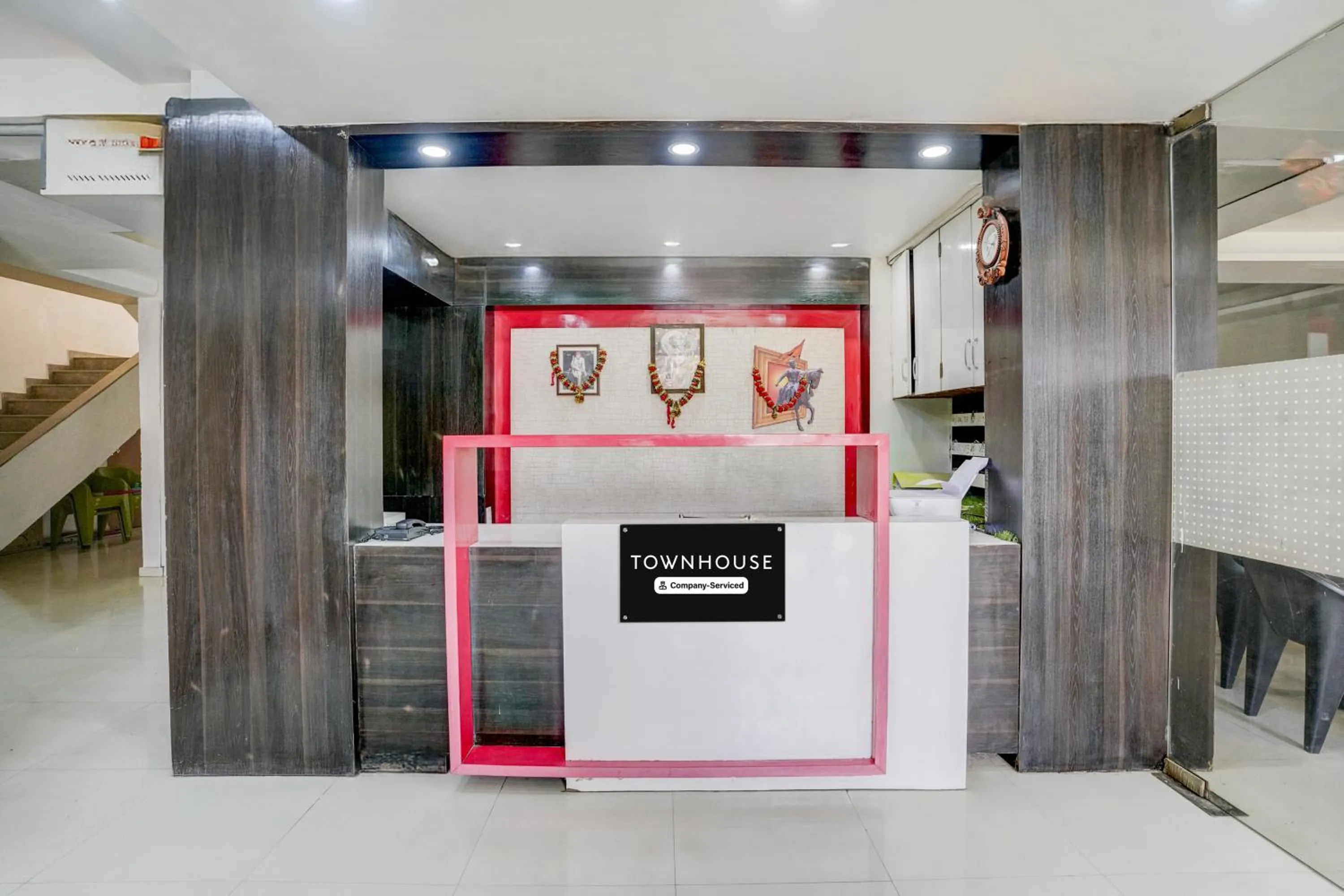 Lobby or reception in Super Townhouse Godavari Riverbank Formerly Shanti Datta Inn