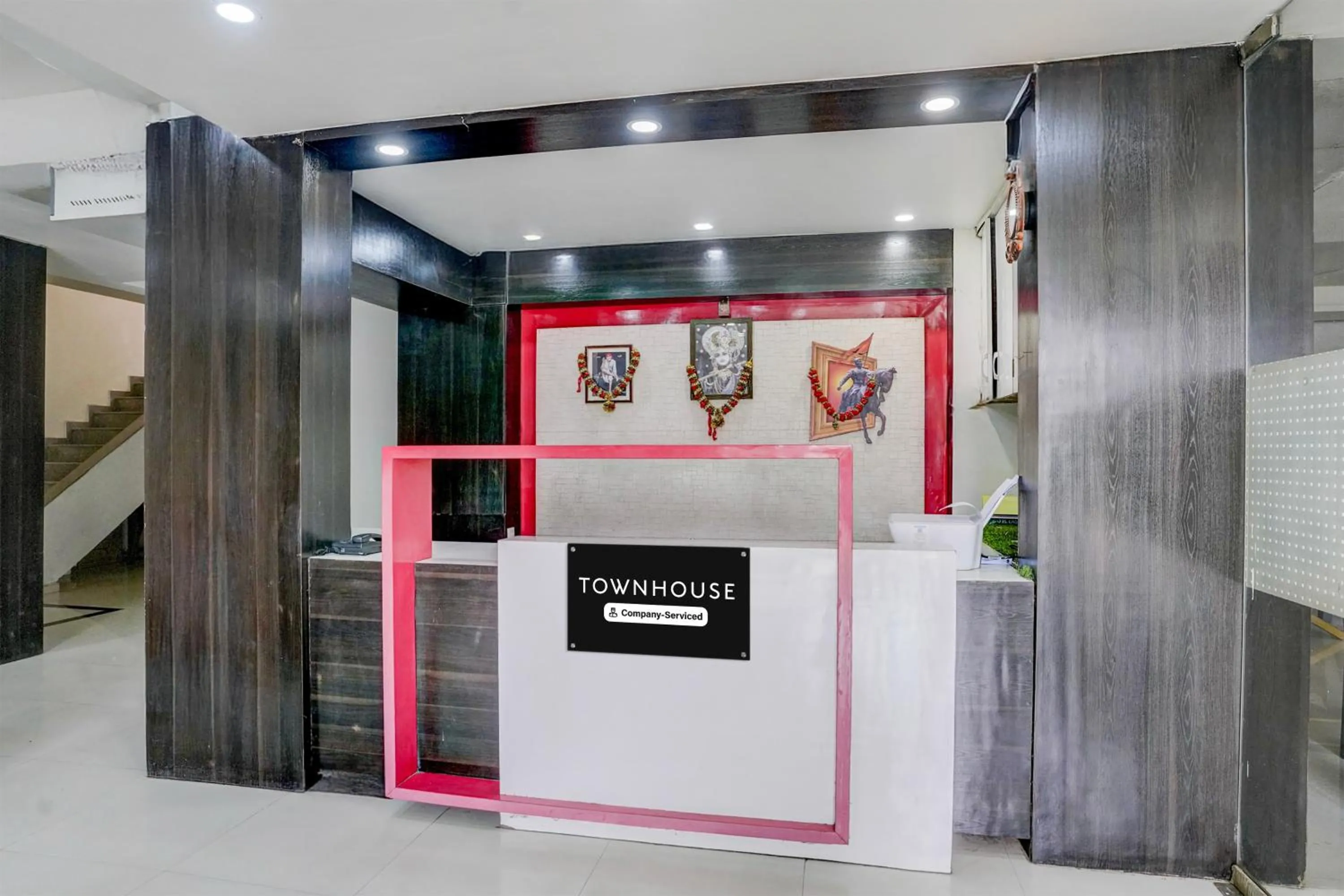 Lobby or reception in Super Townhouse Godavari Riverbank Formerly Shanti Datta Inn