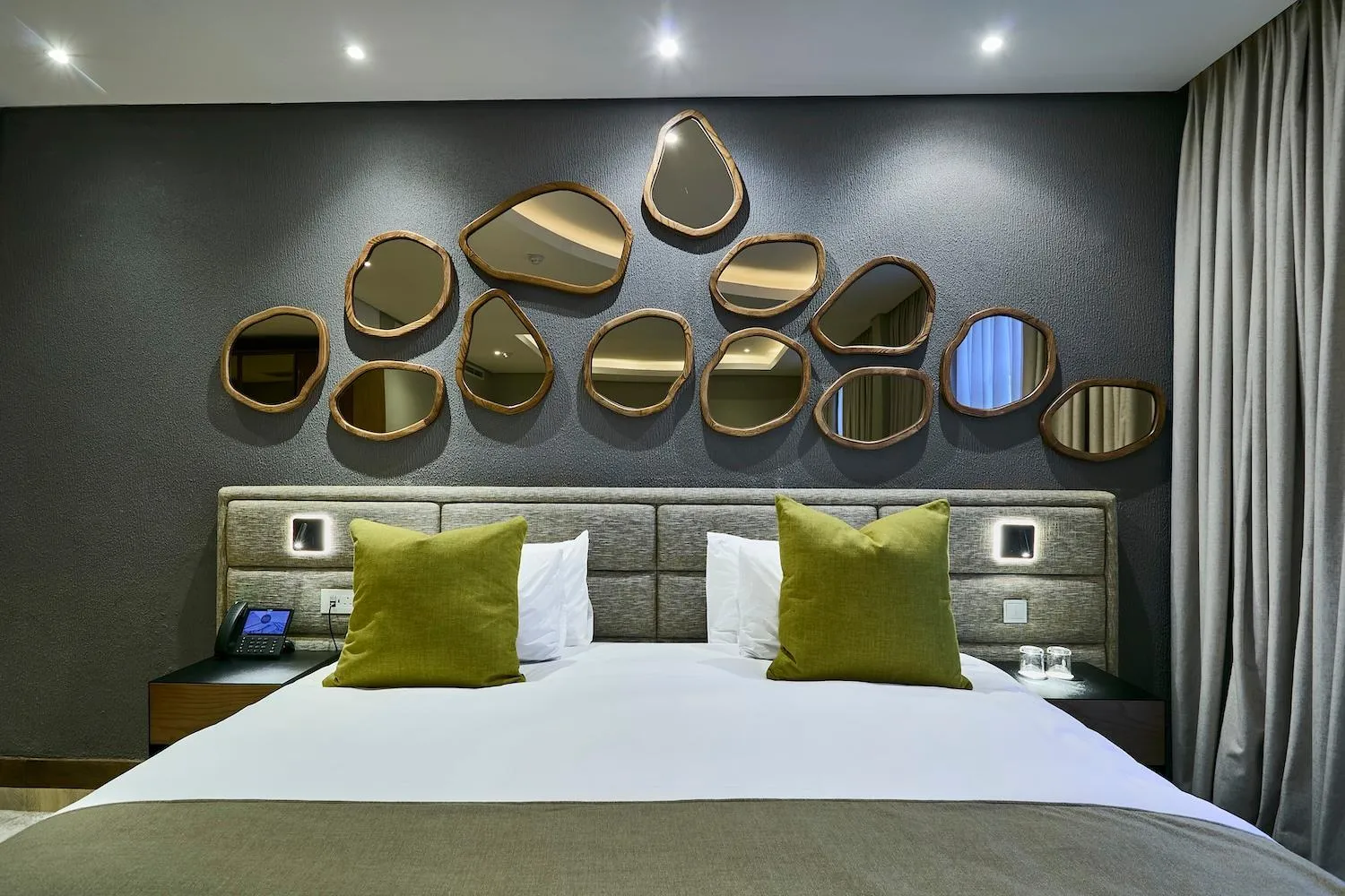 Bed in Cresta Grande Jwaneng