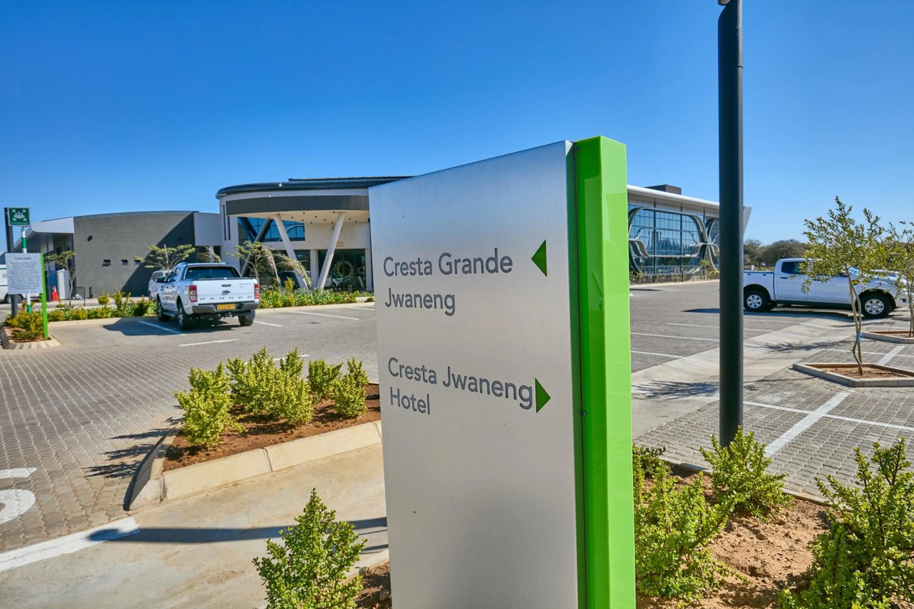 Property building in Cresta Grande Jwaneng