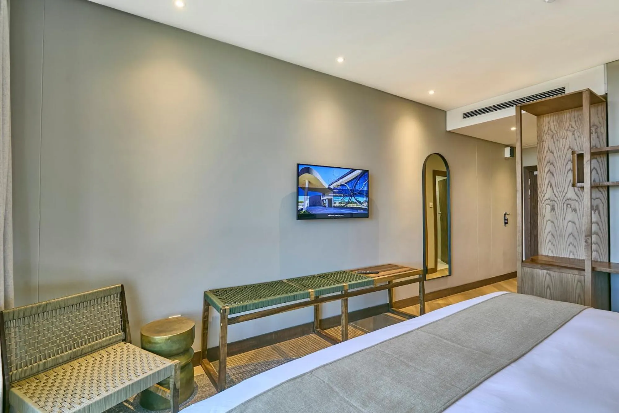 TV and multimedia, Bed in Cresta Grande Jwaneng