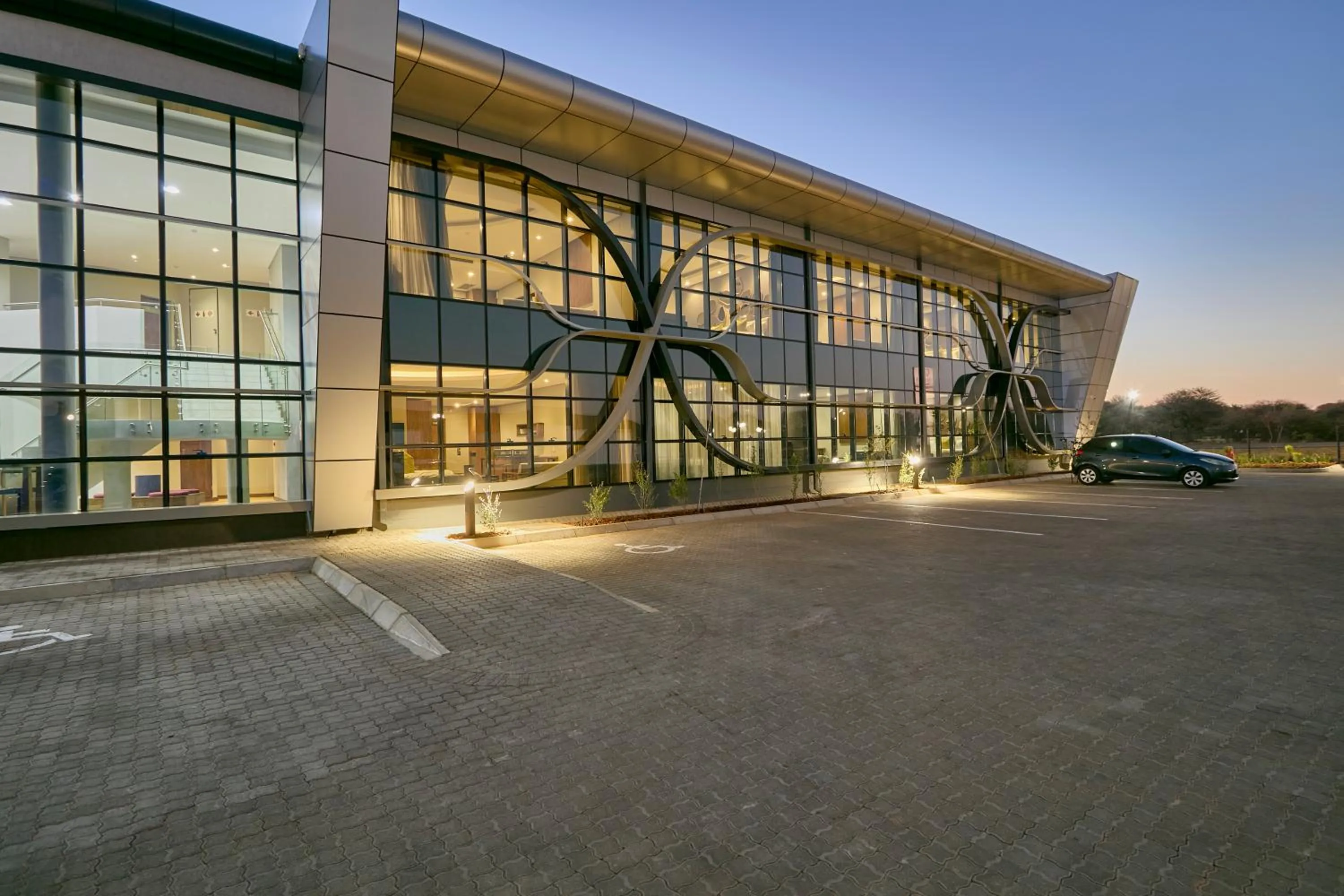 Property building in Cresta Grande Jwaneng