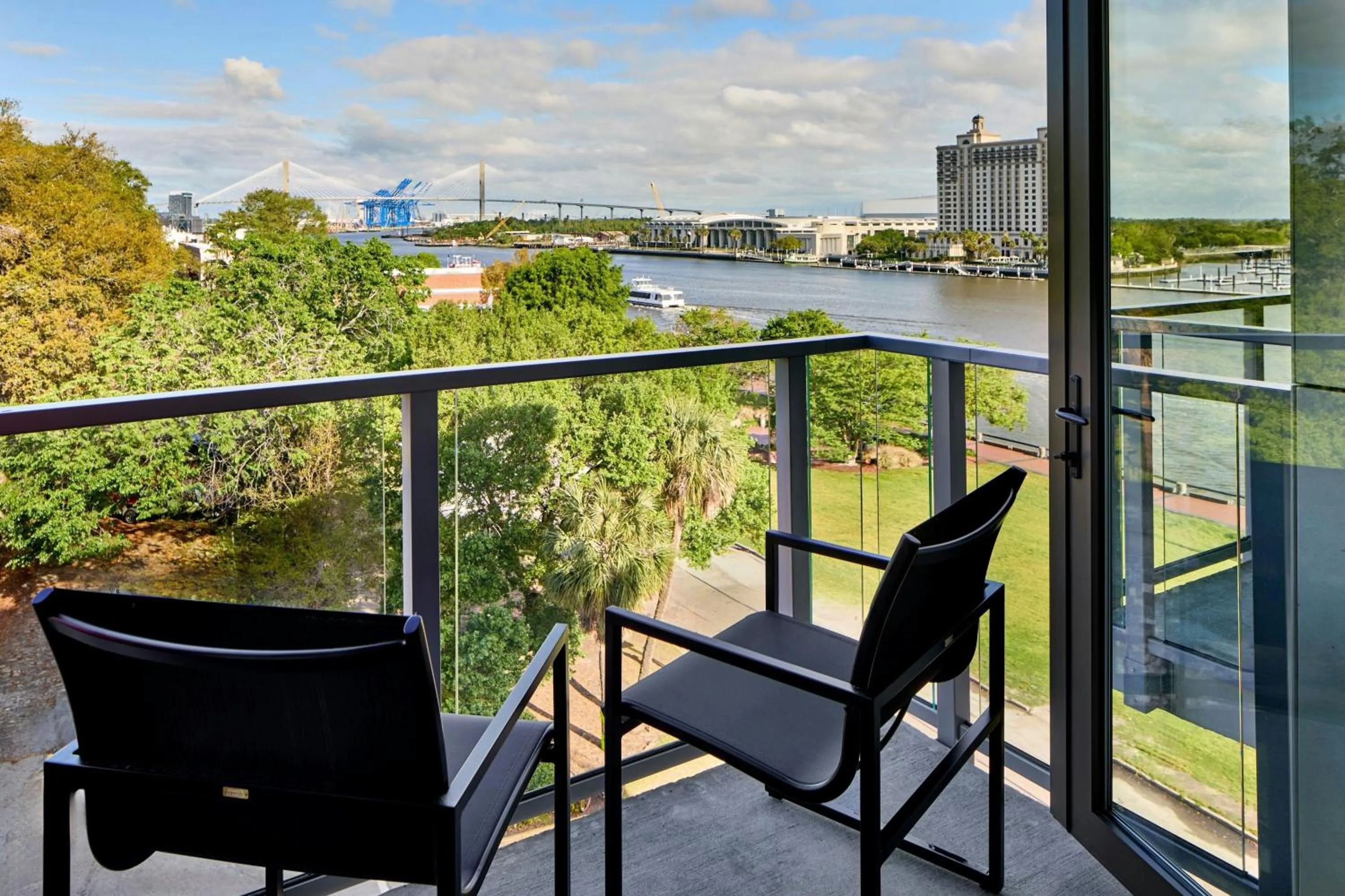 Photo of the whole room in AC Hotel Savannah Historic District
