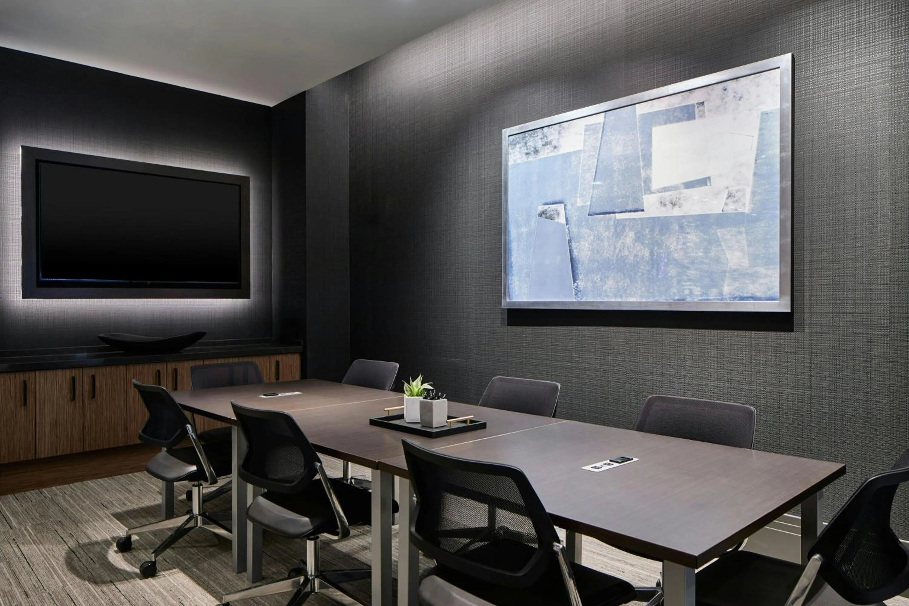 Meeting/conference room in AC Hotel Savannah Historic District