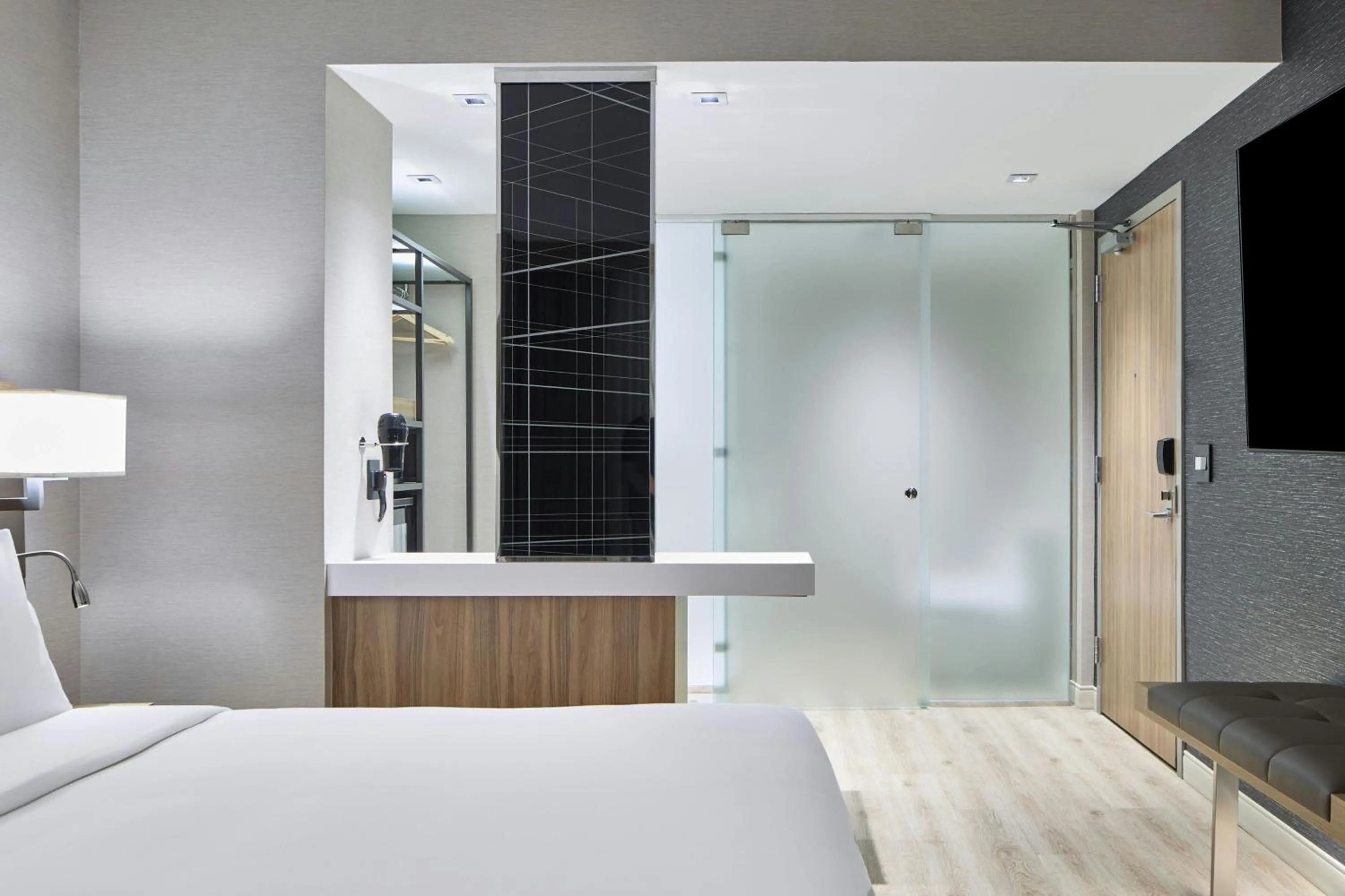 Photo of the whole room, Bed in AC Hotel Savannah Historic District