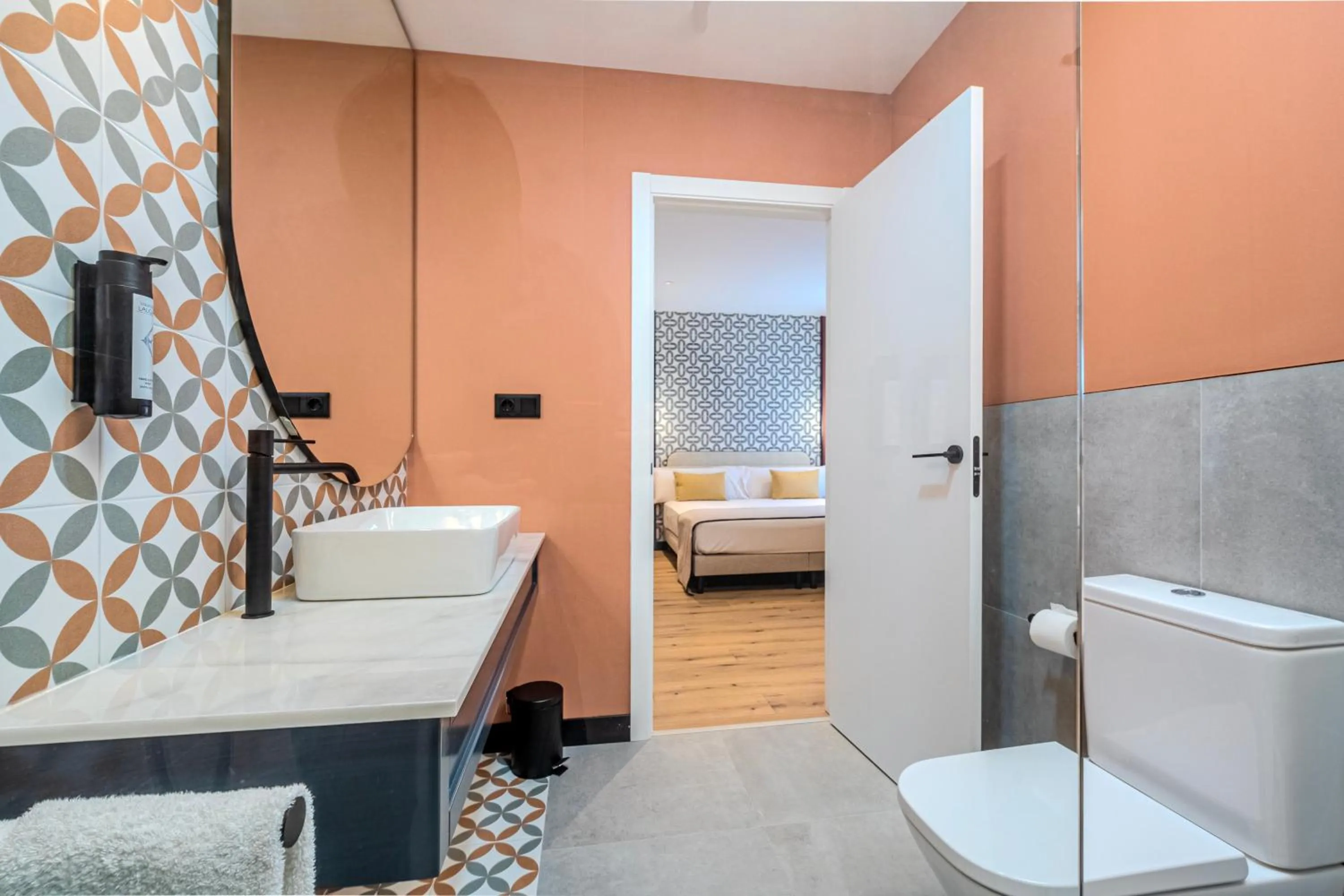 Bathroom in ITC Madrid by Soho Boutique