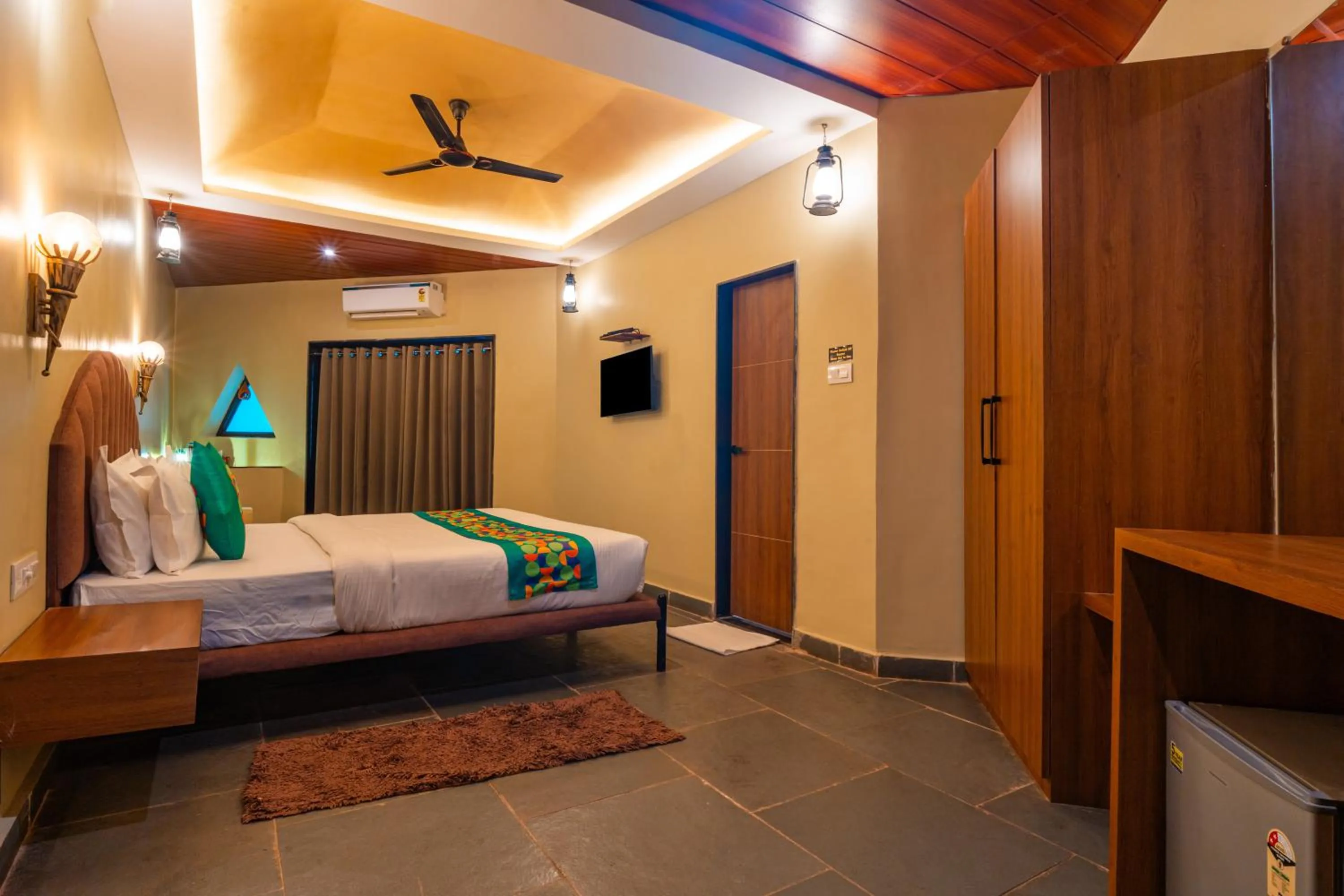Bedroom, Bed in Treebo Premium Mowgli's Den, Pench