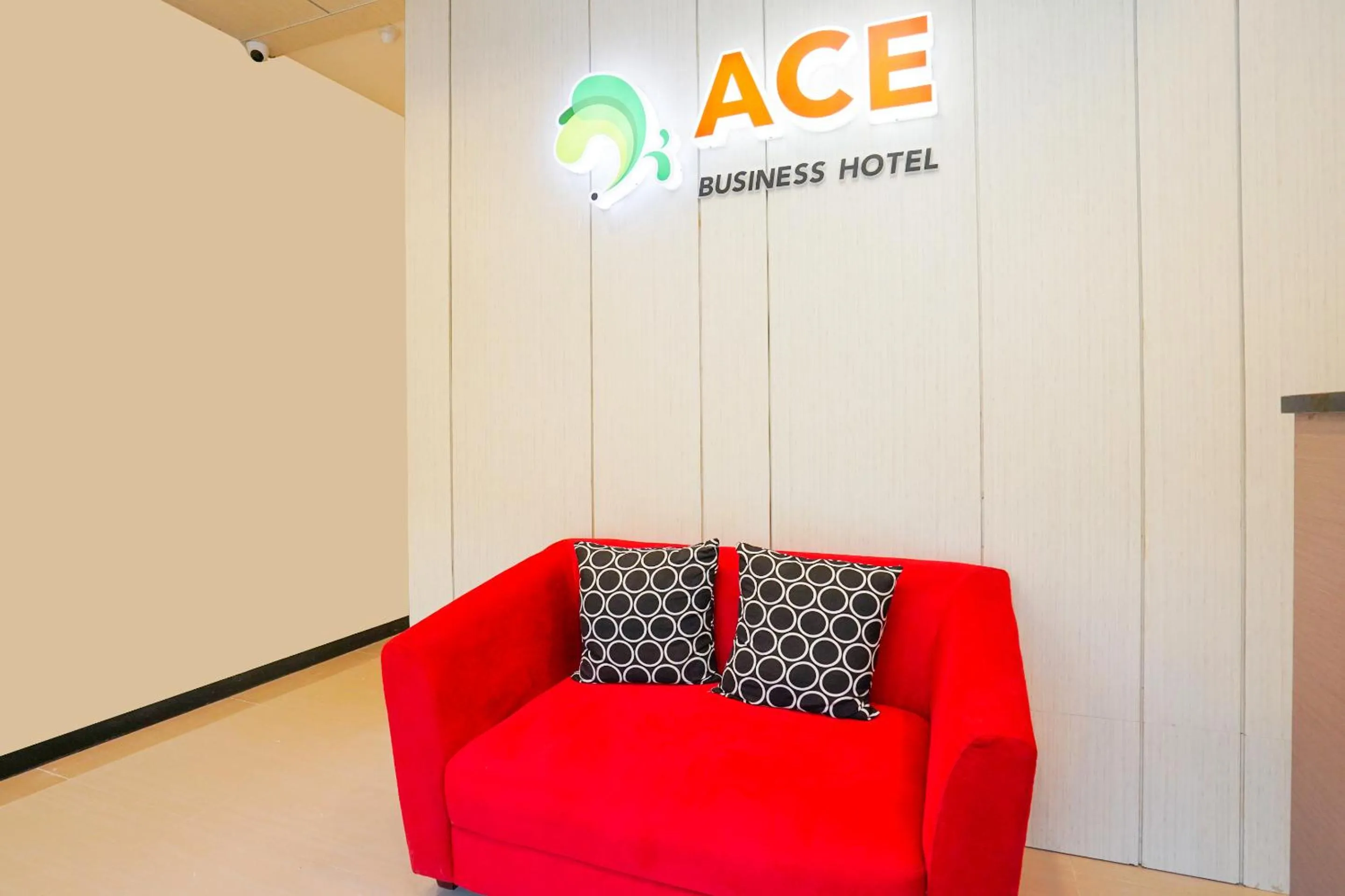 Lobby or reception in Hotel O Rungkut Near Its Surabaya Formerly Ace Business Hotel