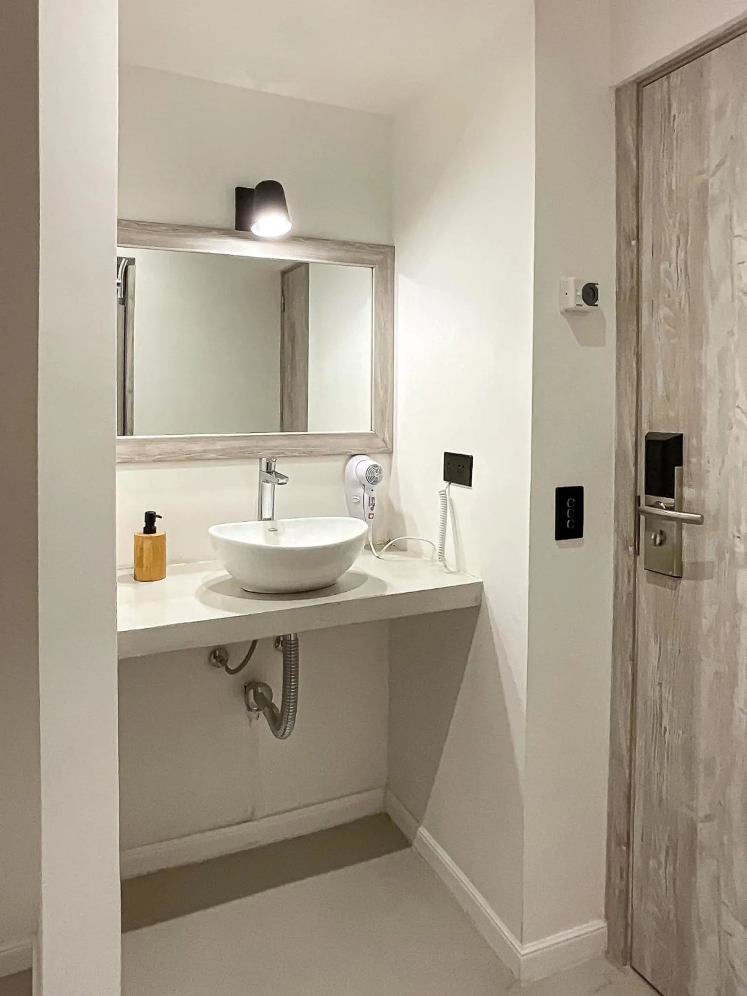 TV and multimedia in Parry Smart Hotel