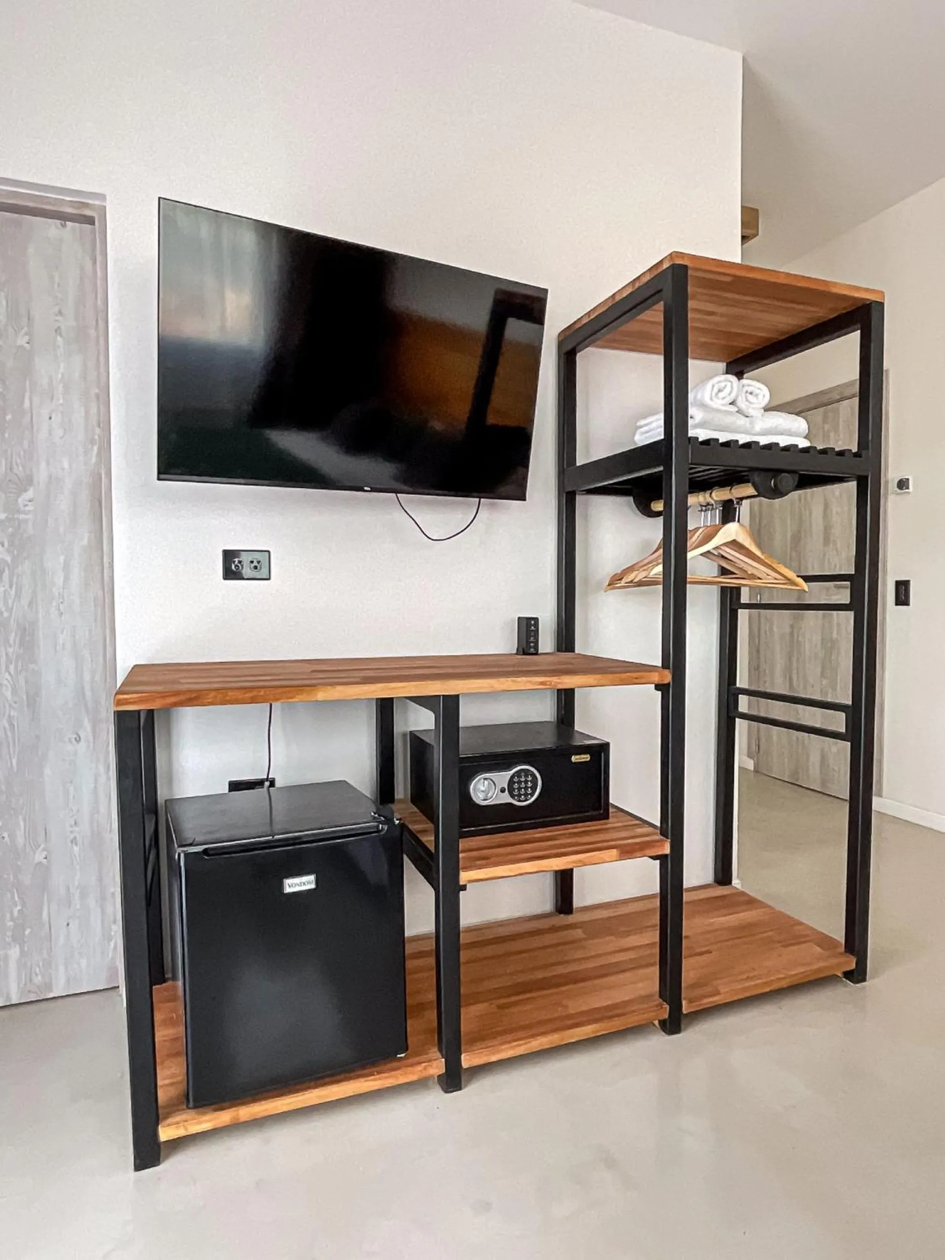 TV and multimedia in Parry Smart Hotel