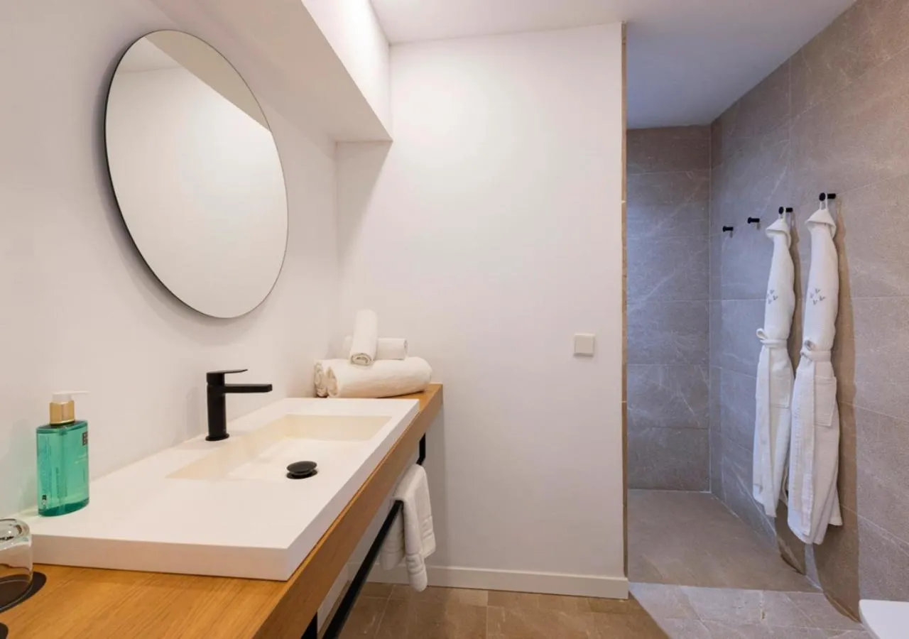 Bathroom in Las Gaviotas Suites Hotel & Spa