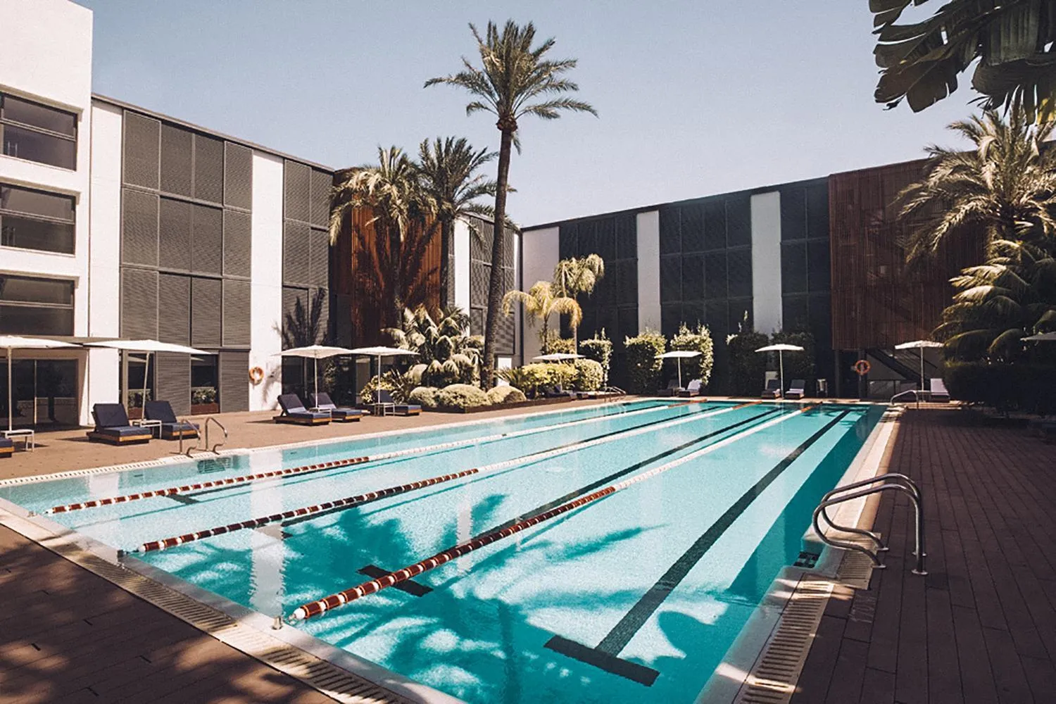 Swimming pool in Las Gaviotas Suites Hotel & Spa