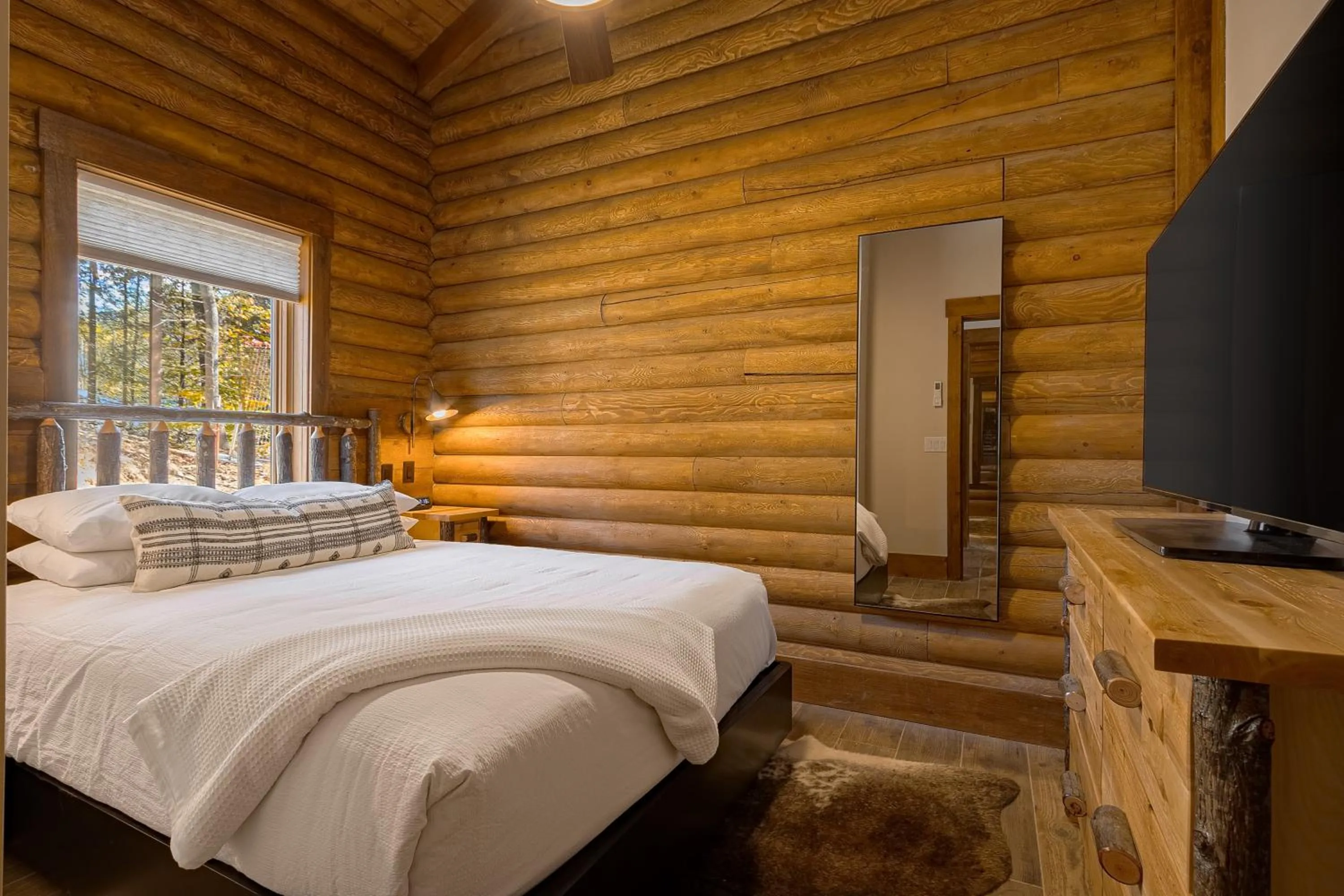 Bedroom, Bed in The Timber at Holly Branch