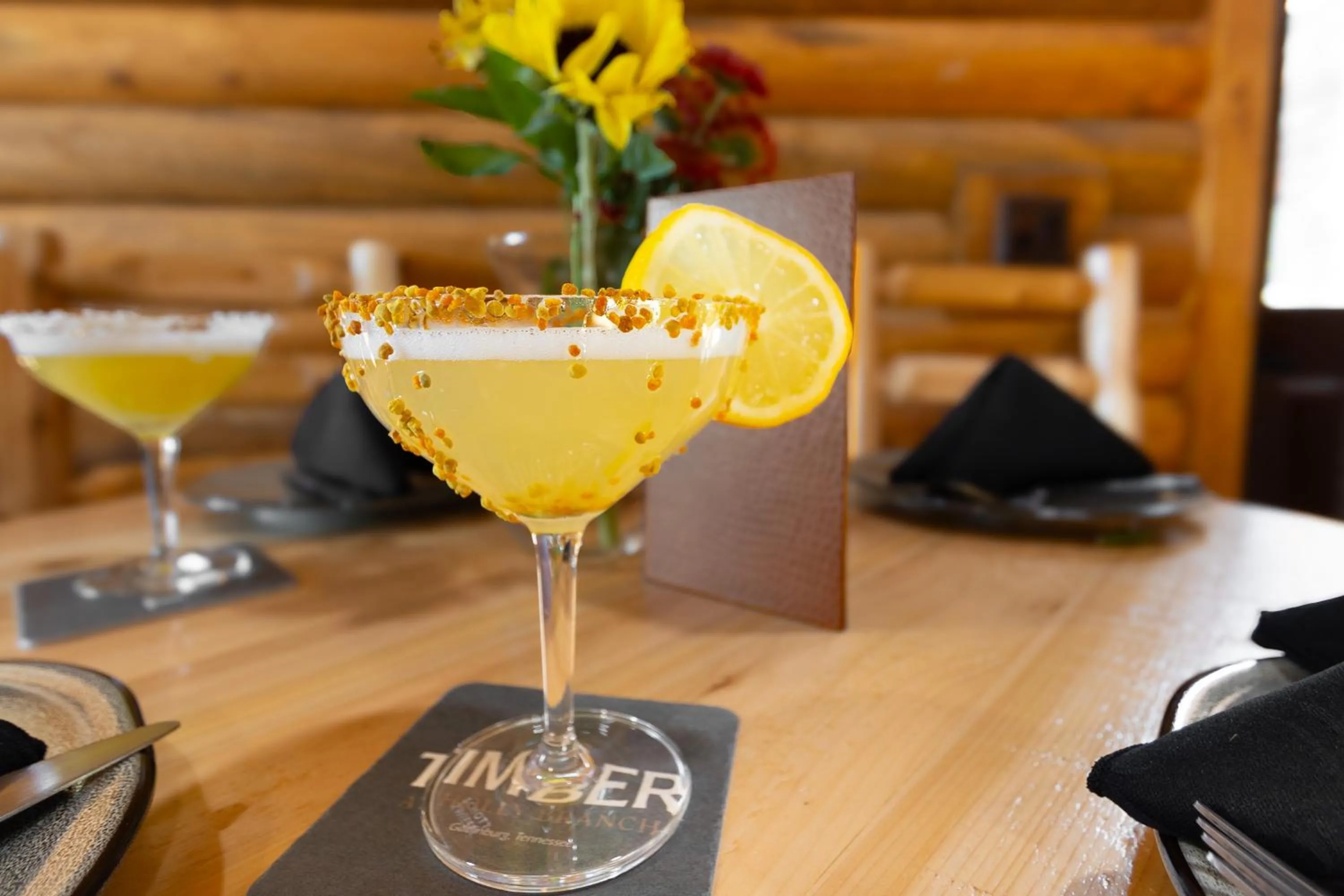 Lounge or bar in The Timber at Holly Branch