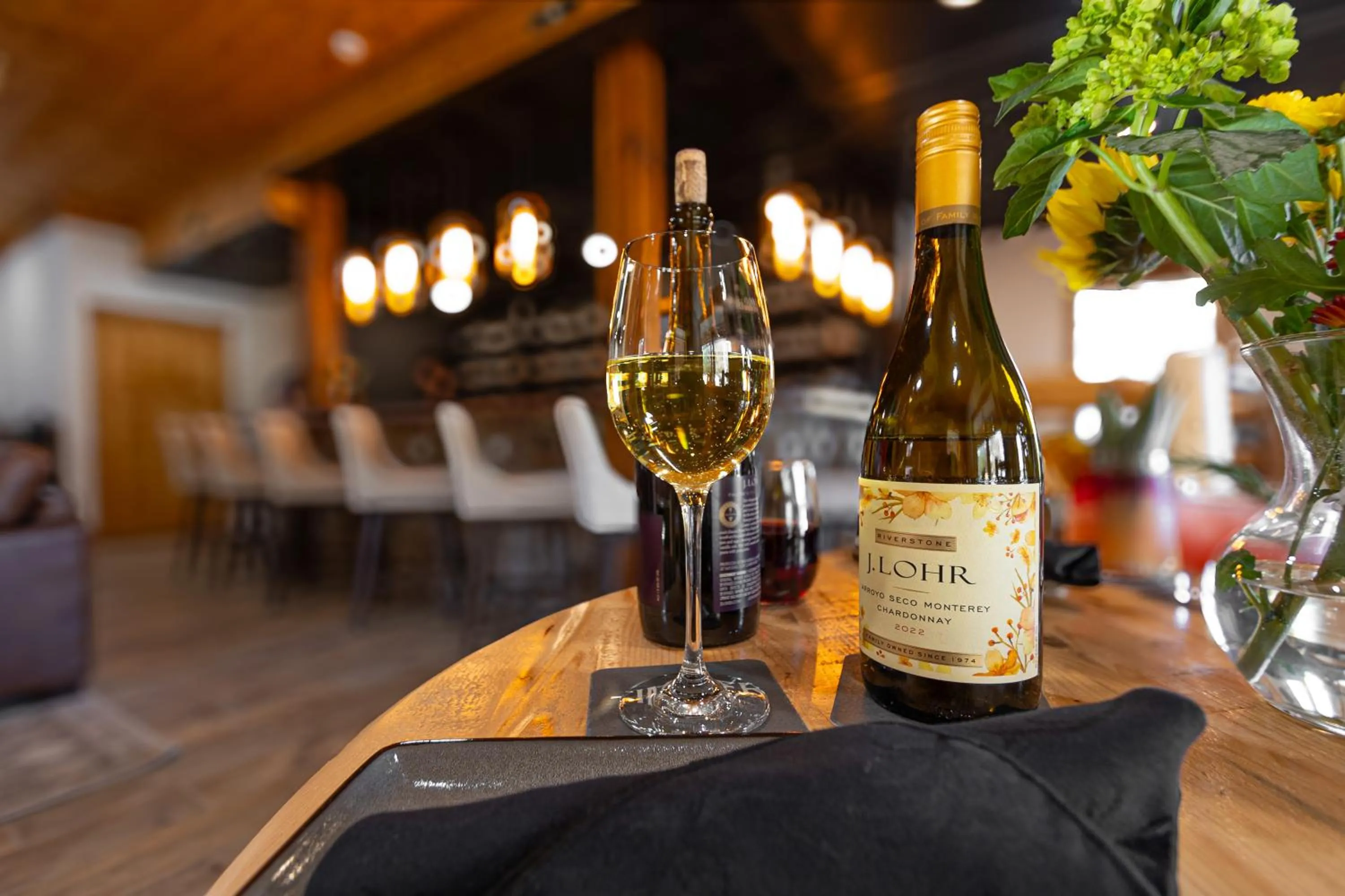 Lounge or bar in The Timber at Holly Branch