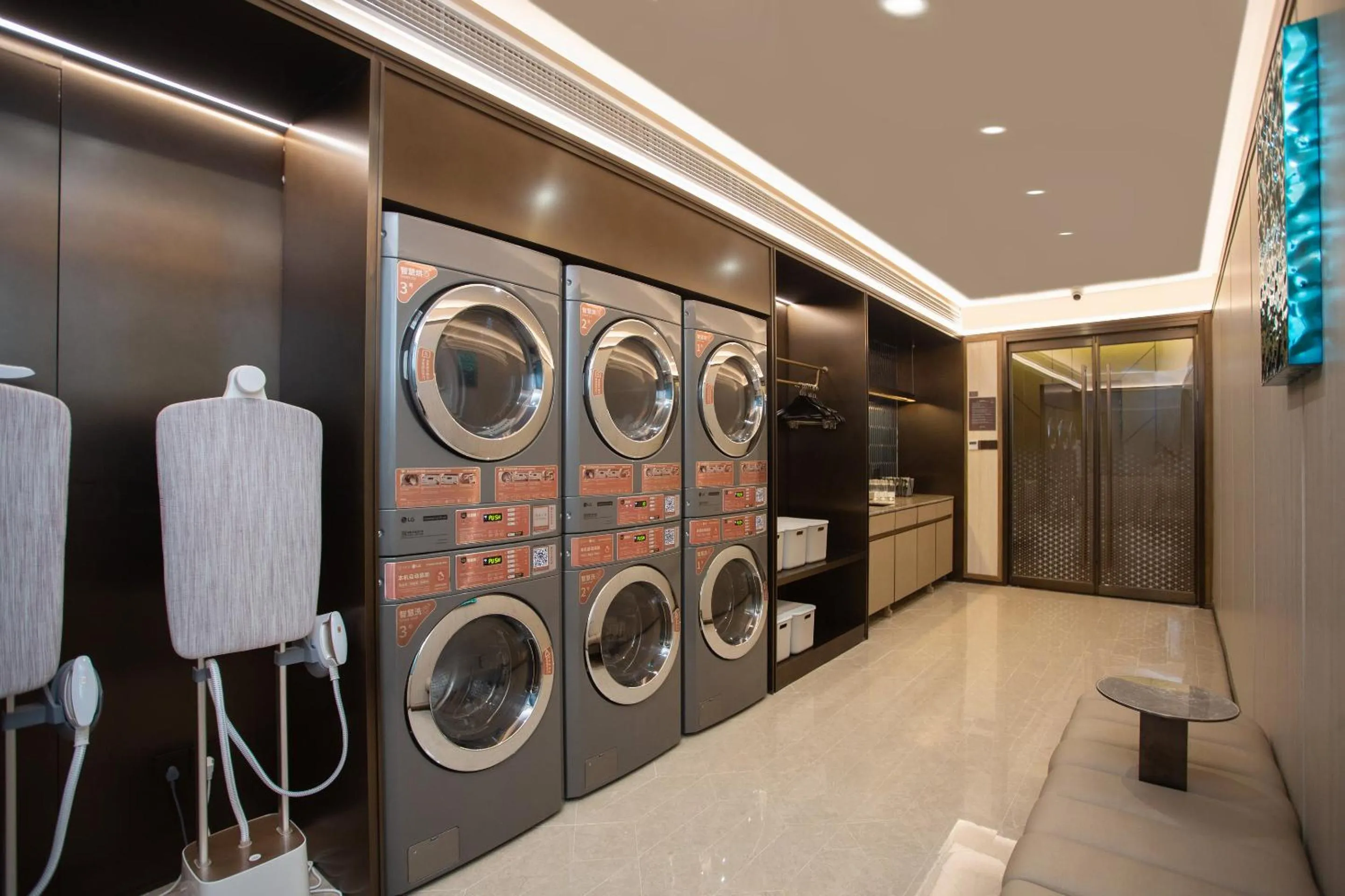 laundry in Crystal Hotel Shanghai Lujiazui Oriental Pearl Tower