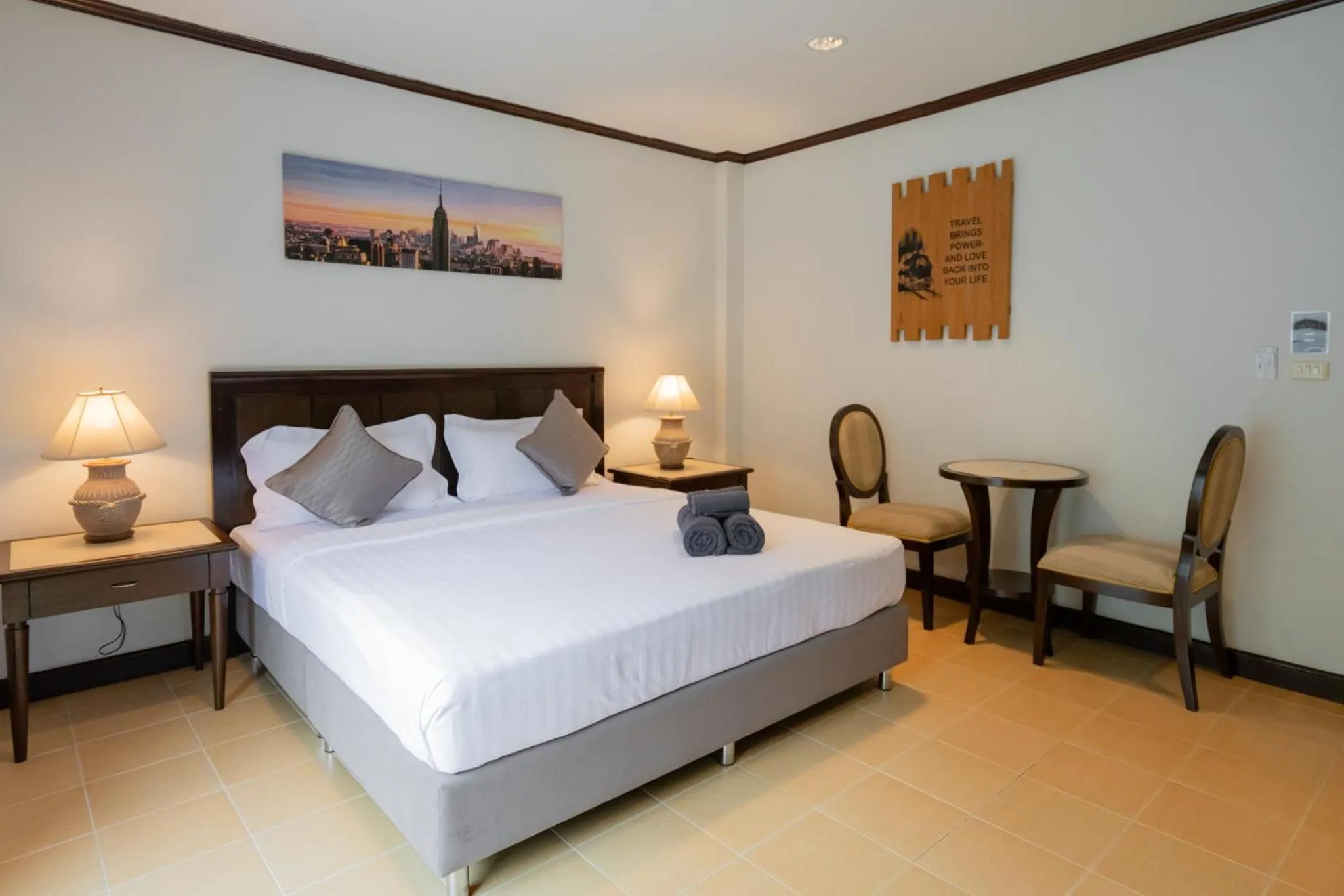 Bedroom, Bed in Tri's Miracle Apartment Kata