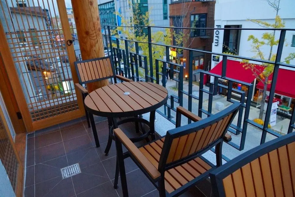 Hwangsil Tourist Hotel