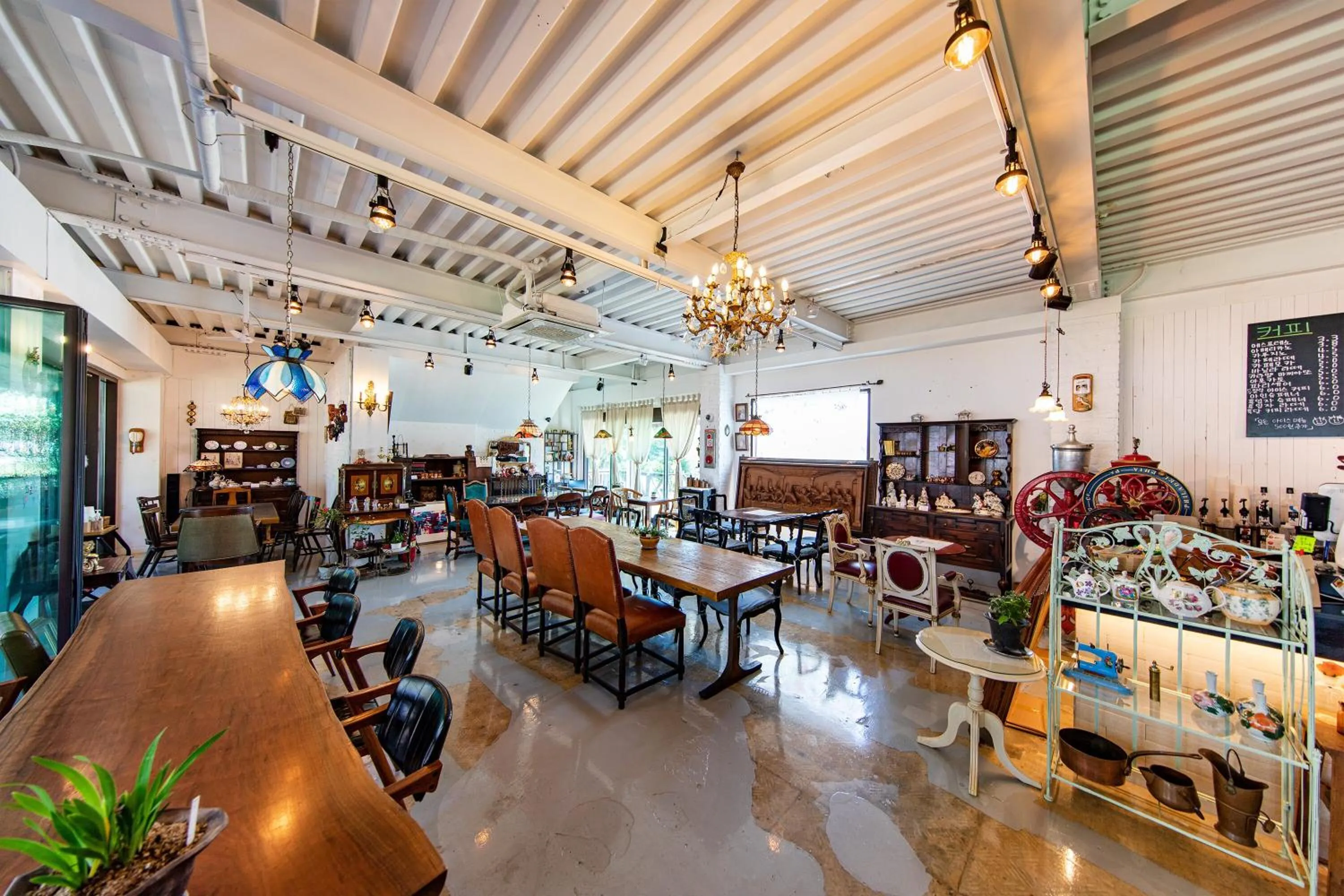 Kangneung Oranda Pension