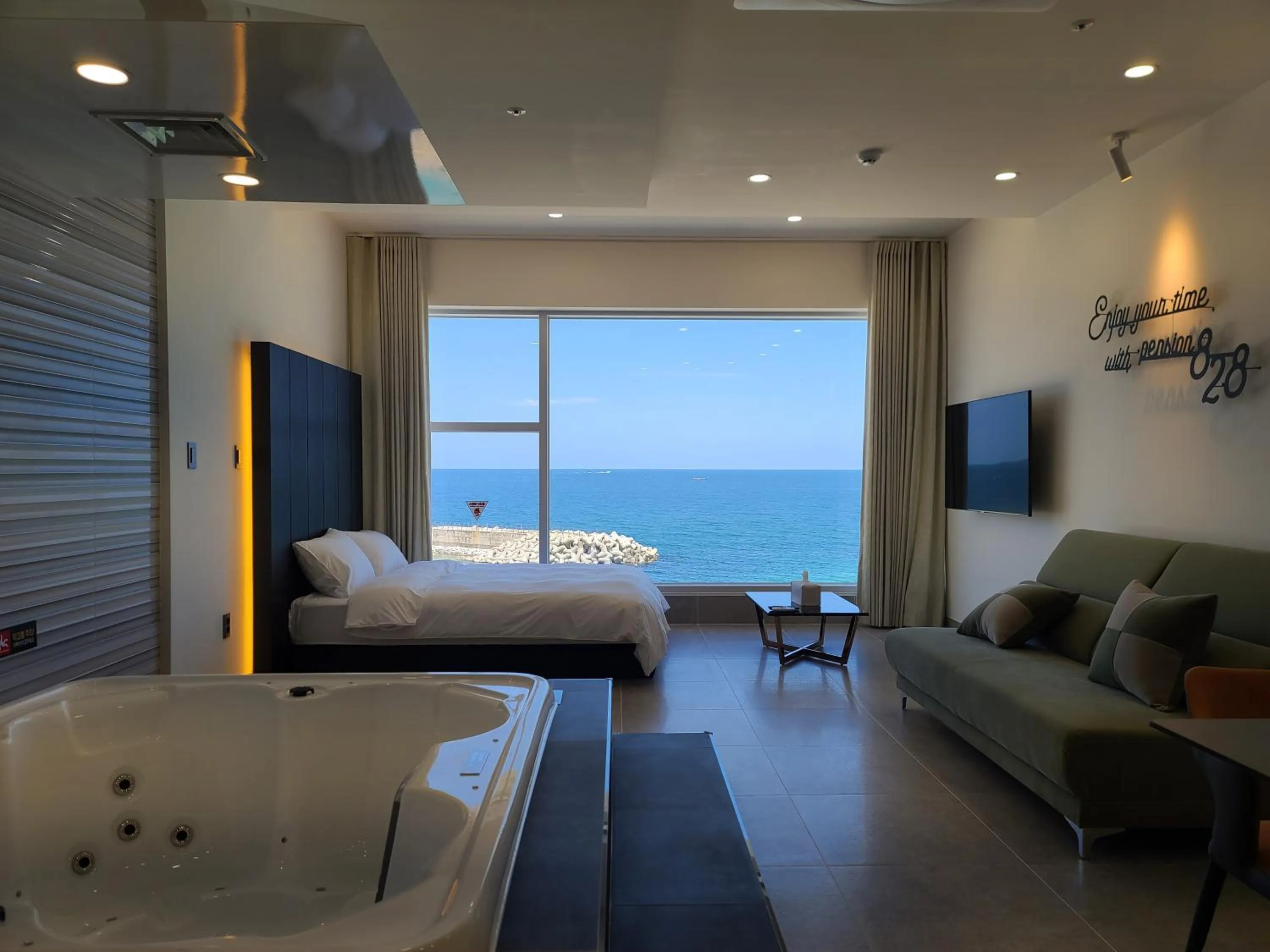 Bed in Sokcho 828 Spa Pension