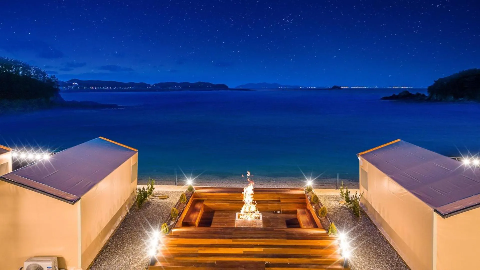 Daebudo On the Beach Pool Villa