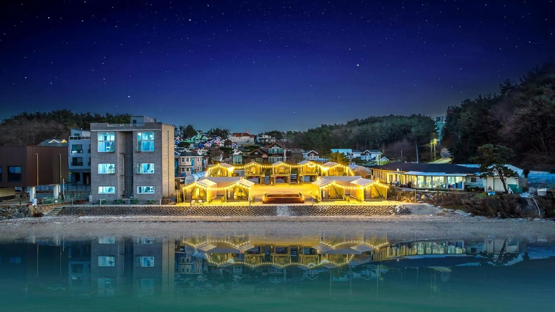 Daebudo On the Beach Pool Villa