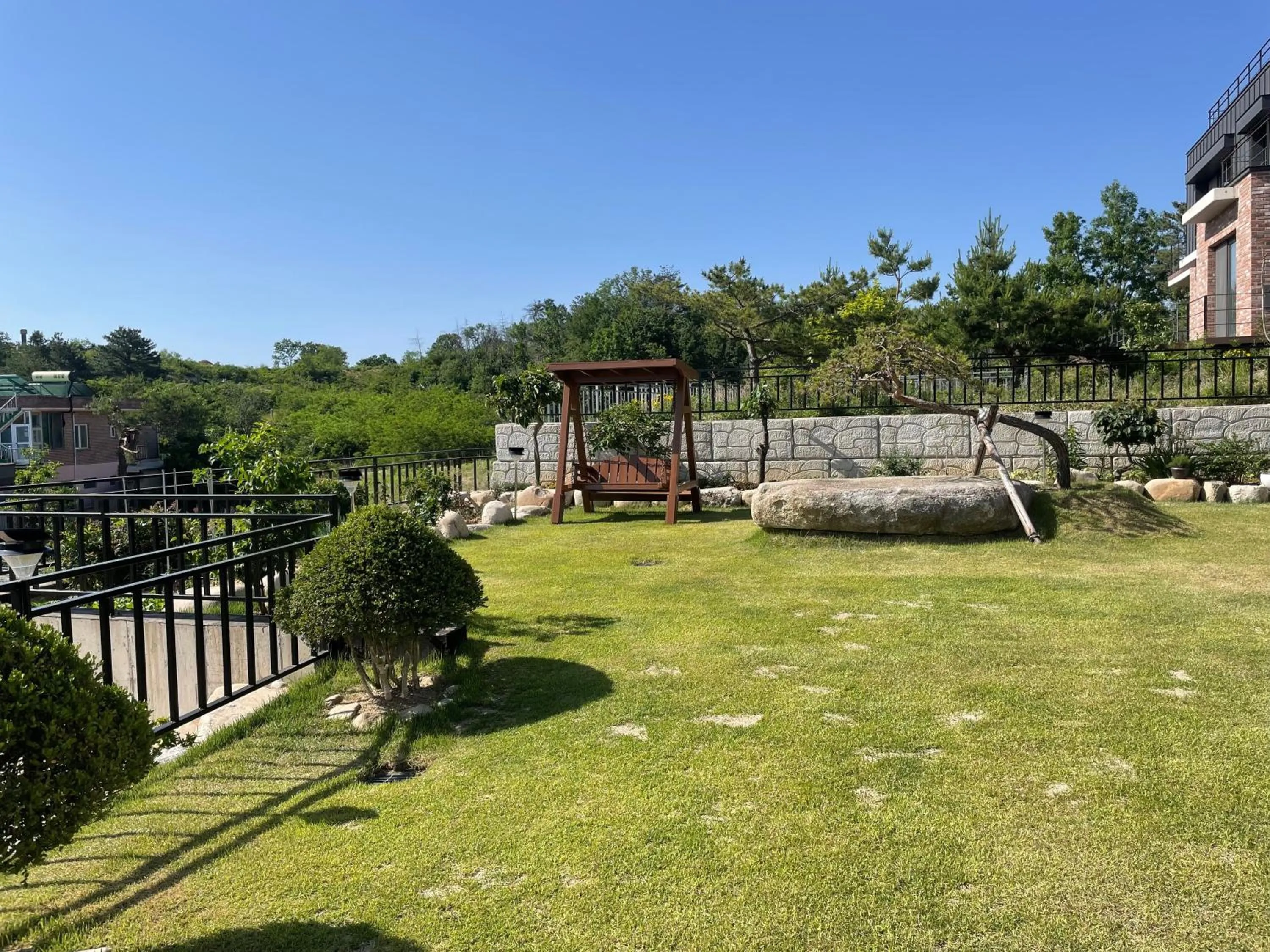 Goseung Luceluna Pension