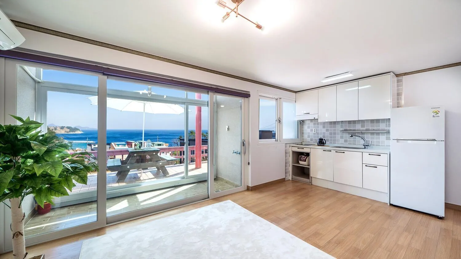 Geojae Amor Family Pension