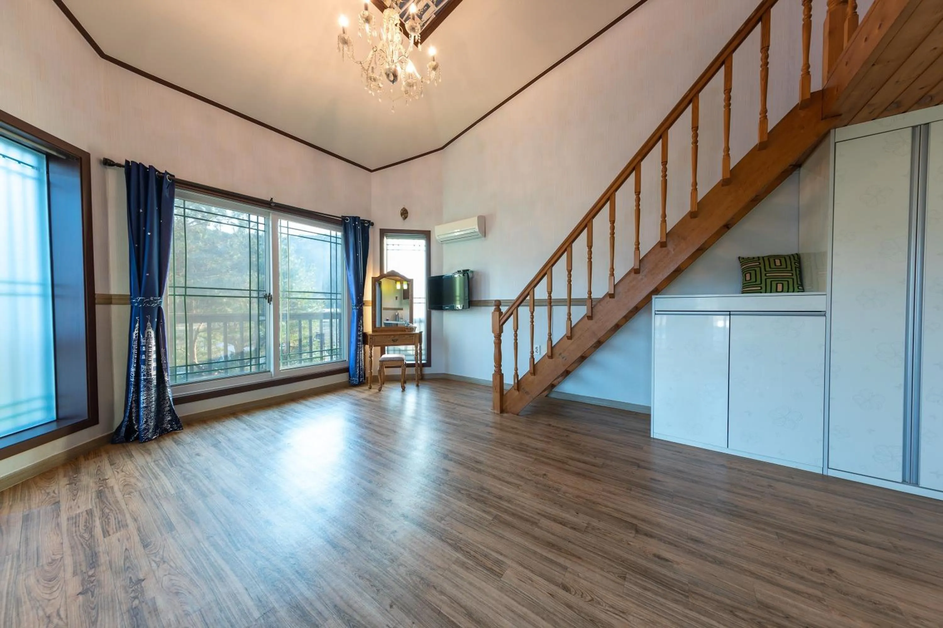 Hongcheon Vivaldi Castle