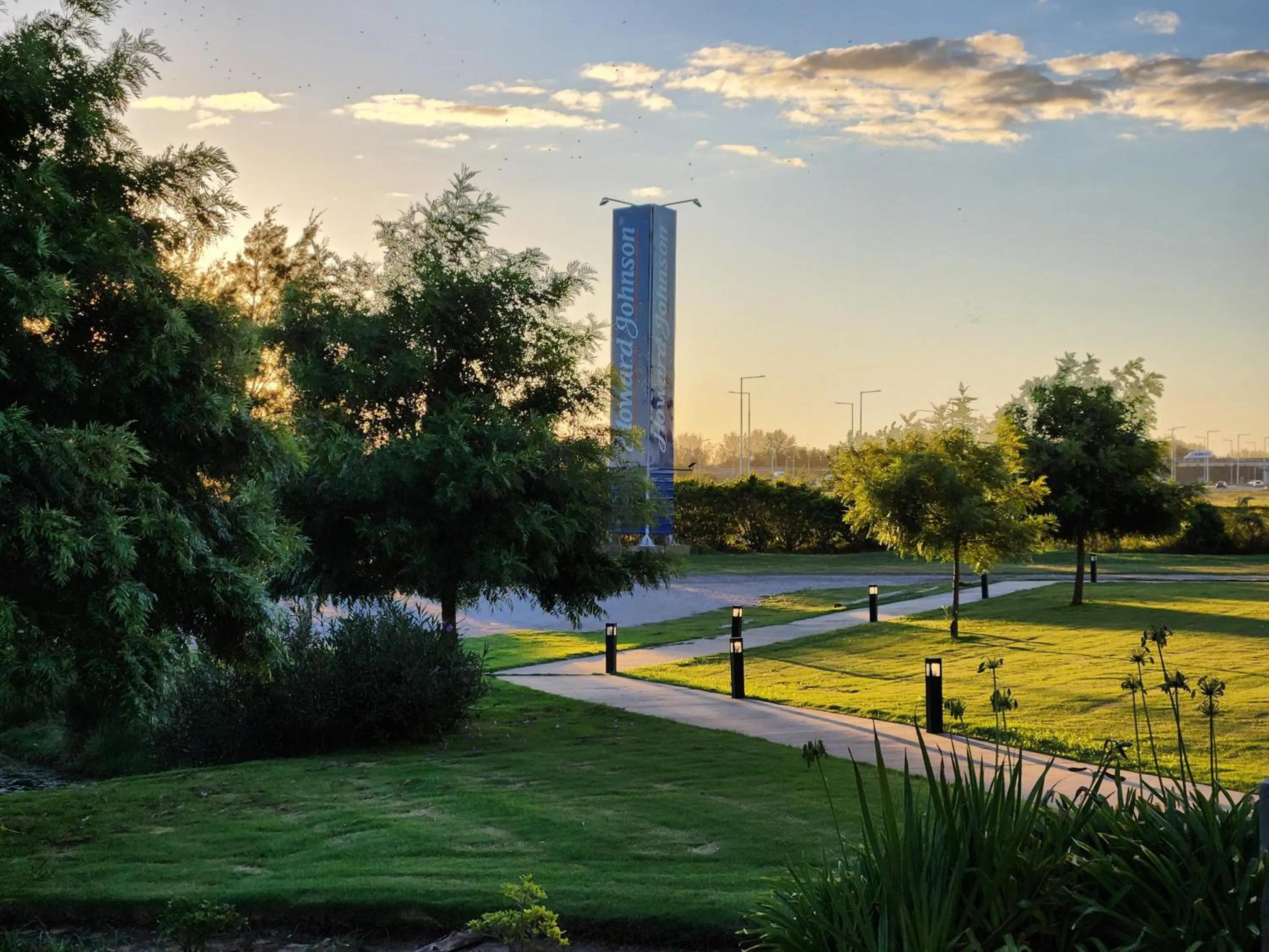 Howard Johnson Hotel & Resort Funes