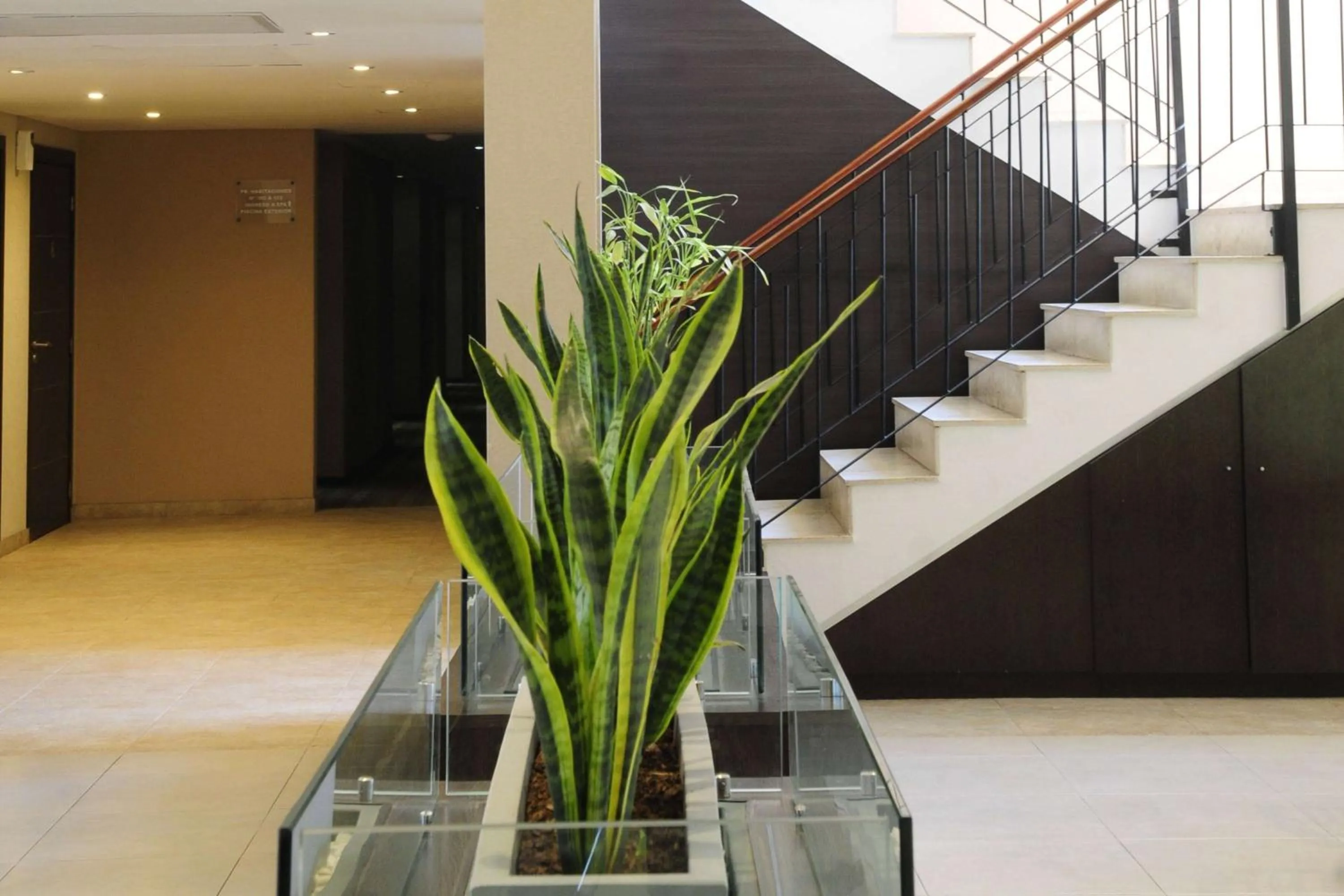 Lobby or reception in Howard Johnson Hotel & Resort Funes