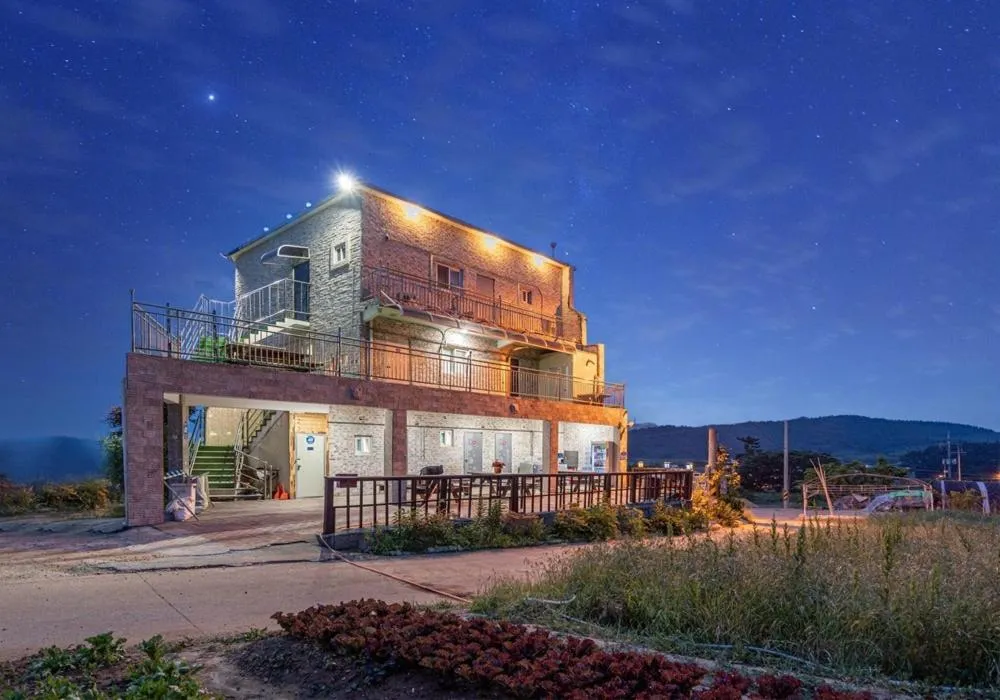 Taean Gana Pension Pet friendly