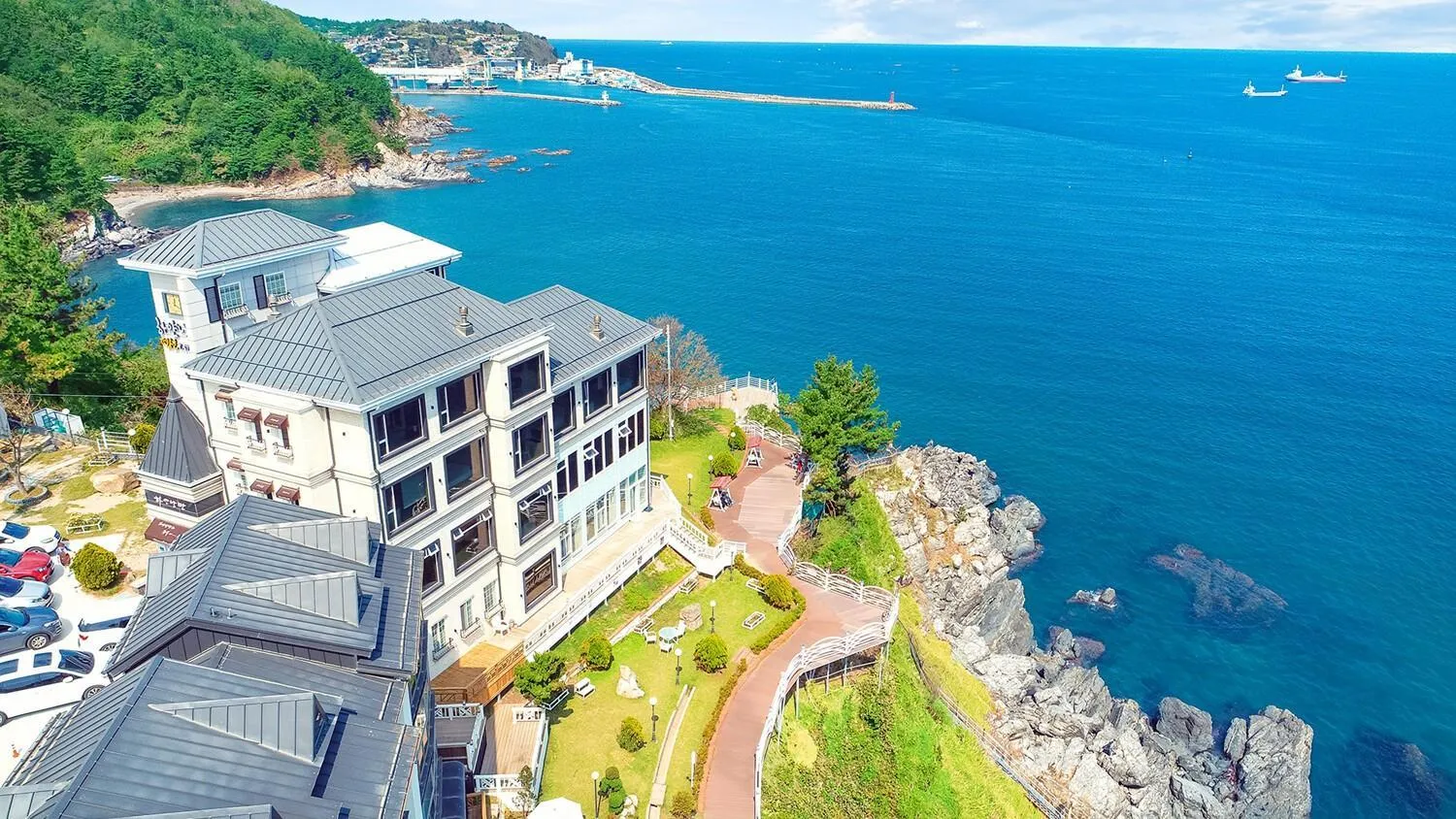 Samcheok white romantic pension