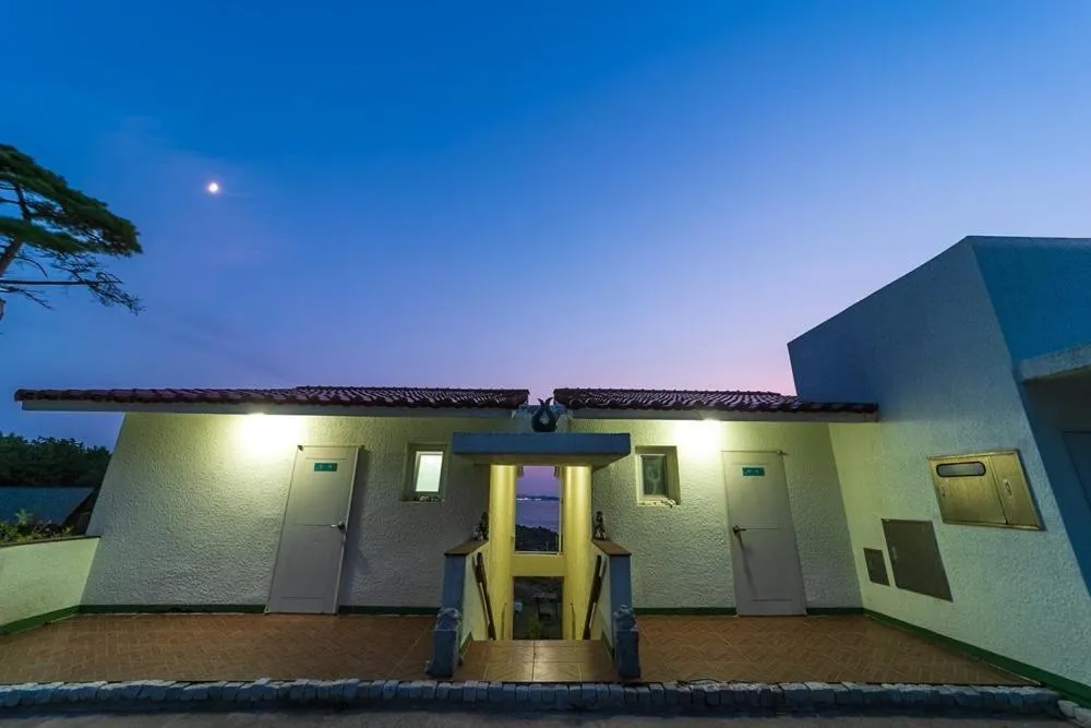 Taean Santorini Pension