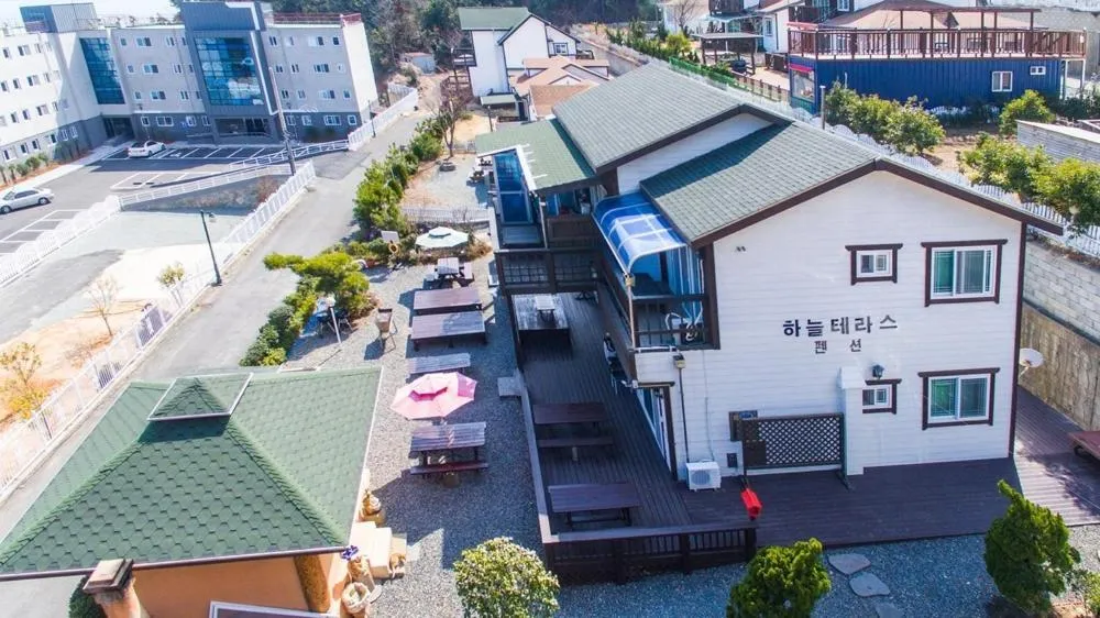 Geoje Sky Terrace Pension