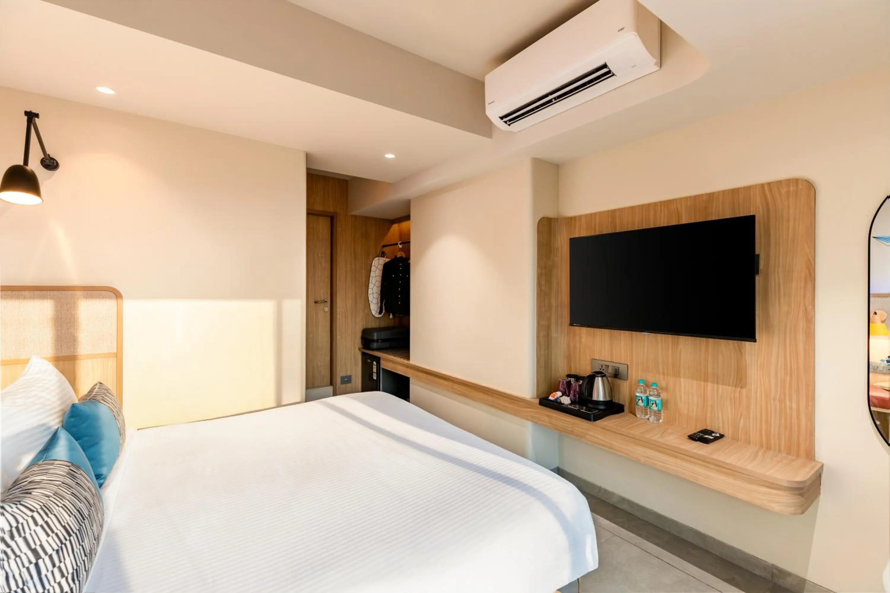 Bed in Indie Stays Mumbai International Airport