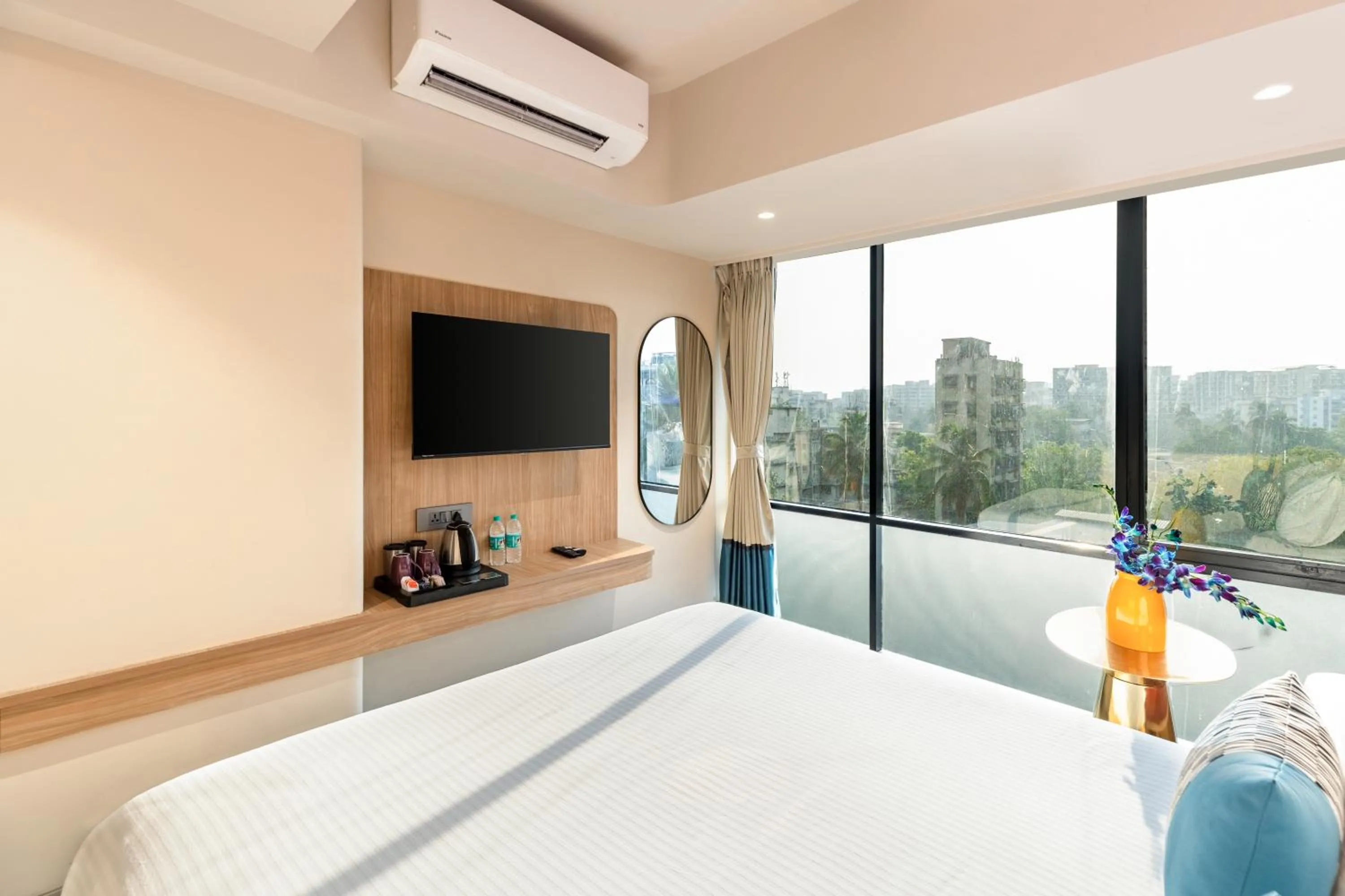 Bed in Indie Stays Mumbai International Airport