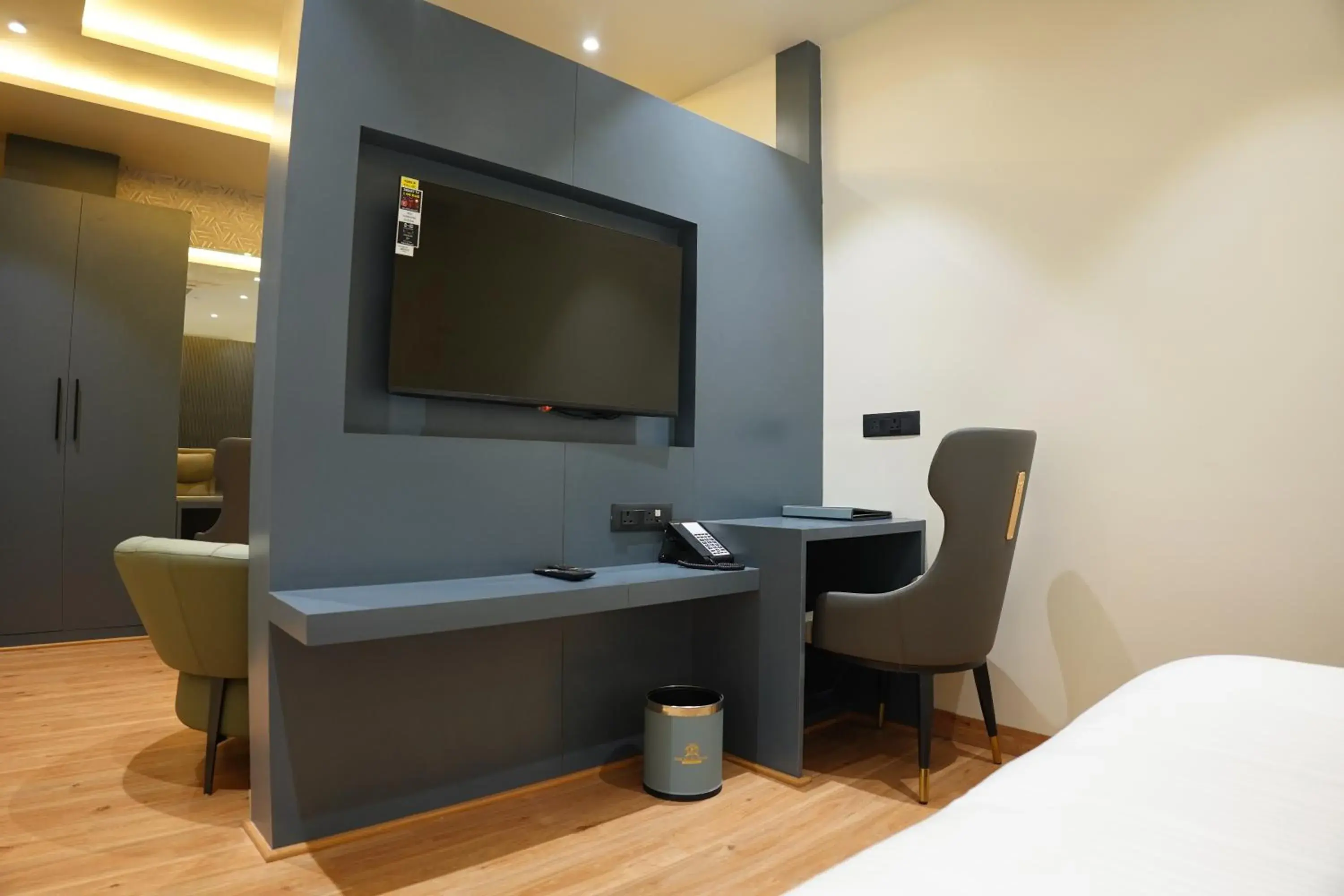 Presidential Suite in The Pearl Petal Presidential Suite in The Pearl Petal