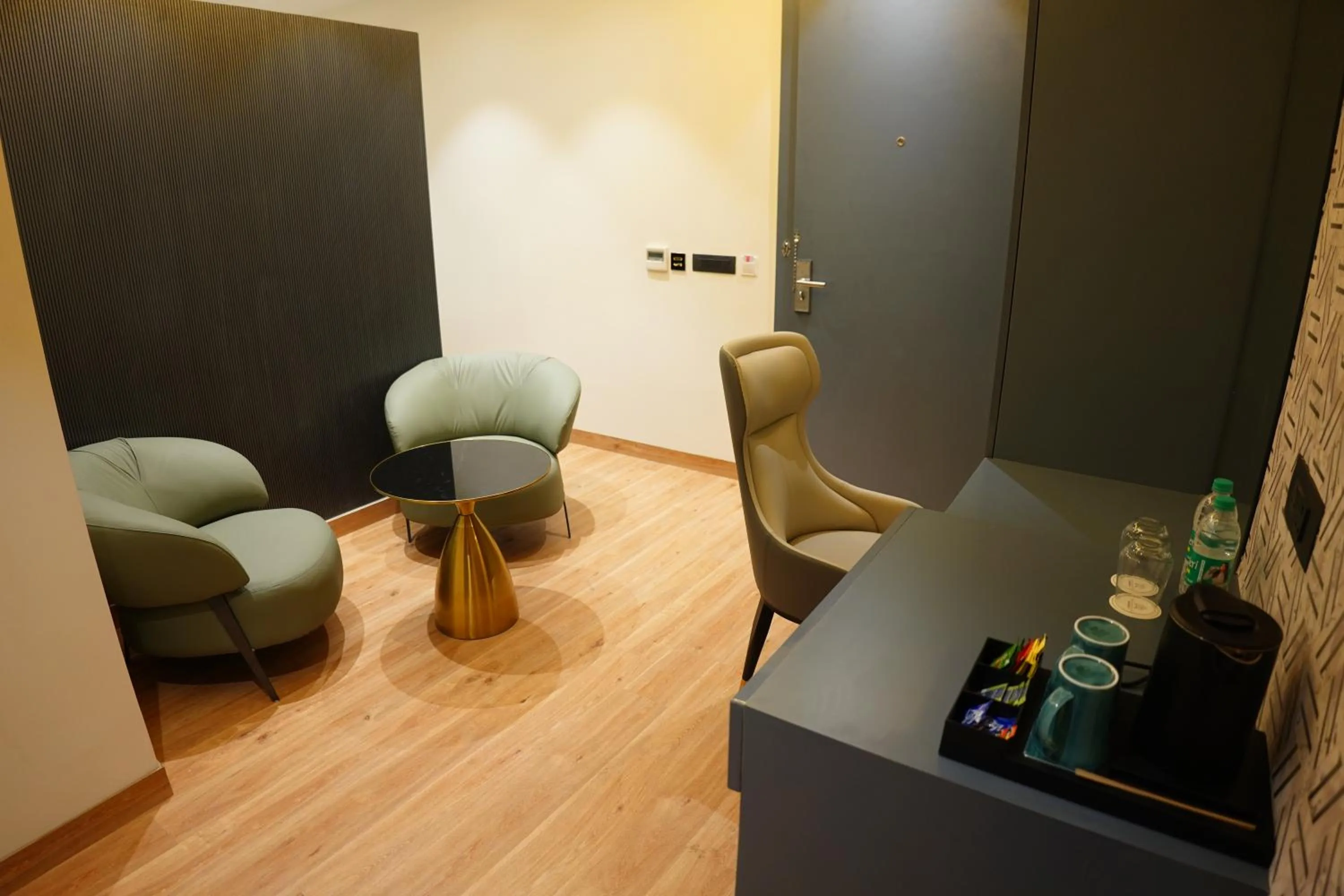 Bathroom in The Pearl Petal