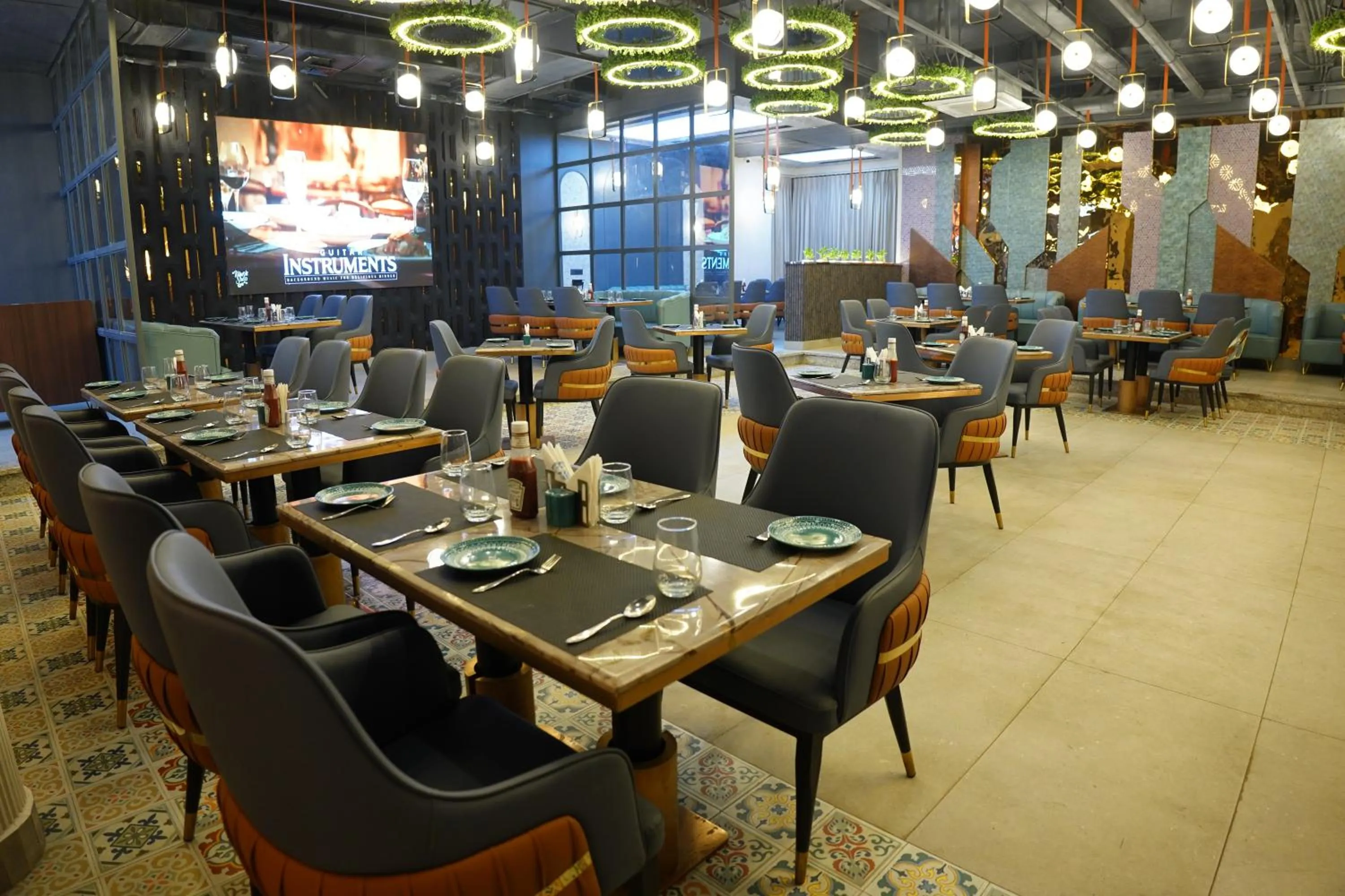 Restaurant/places to eat in The Pearl Petal