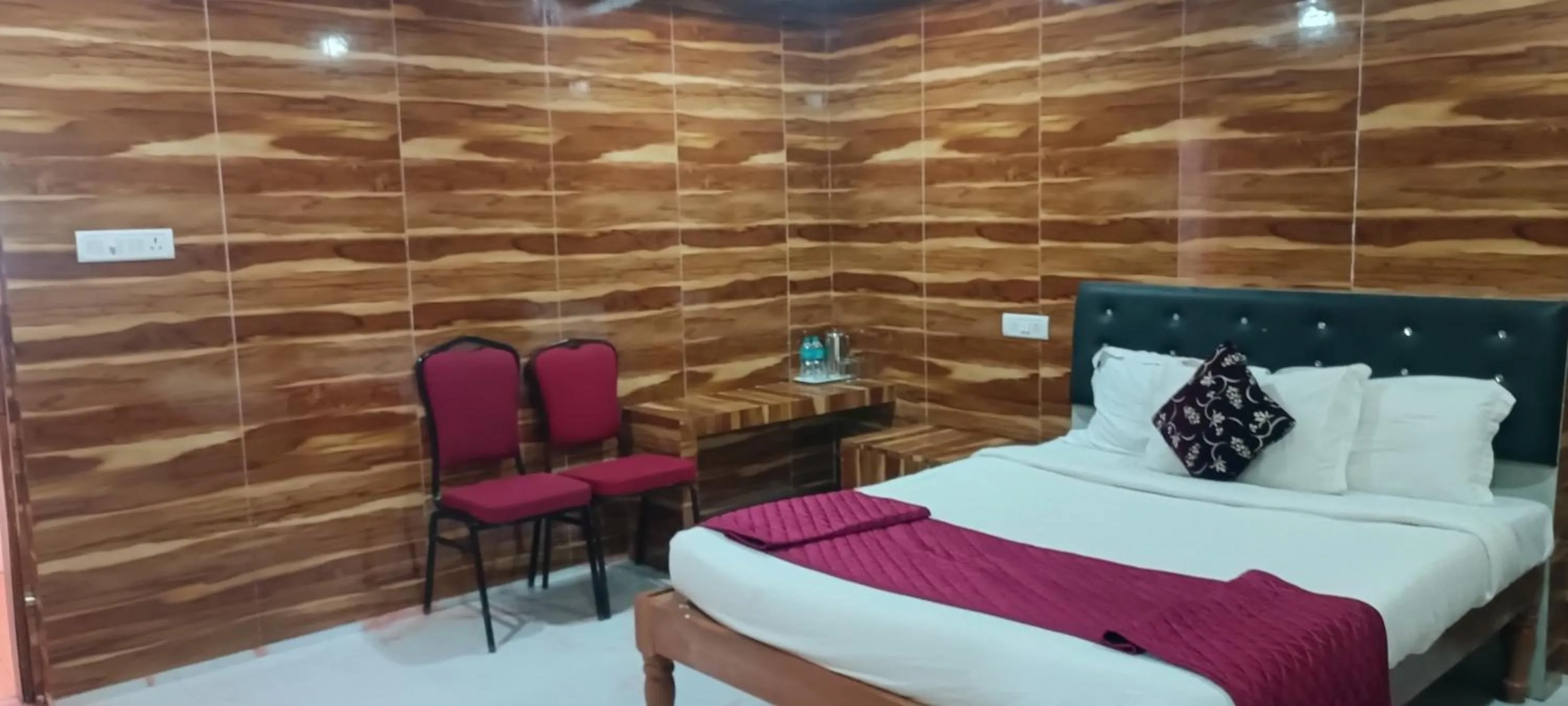 Bed in Thavika O Nila Resort & Convention Centre