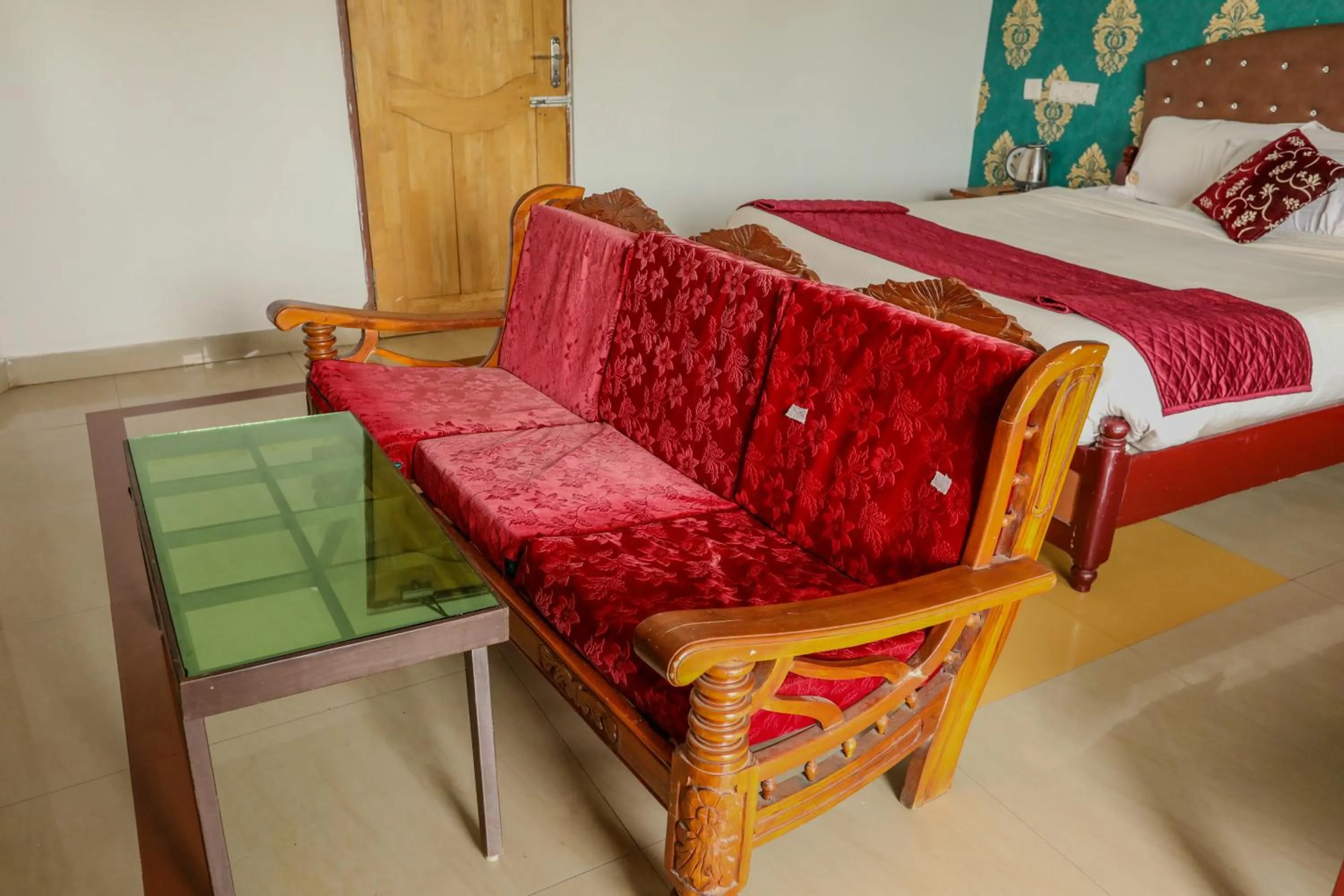 Bed in Thavika O Nila Resort & Convention Centre
