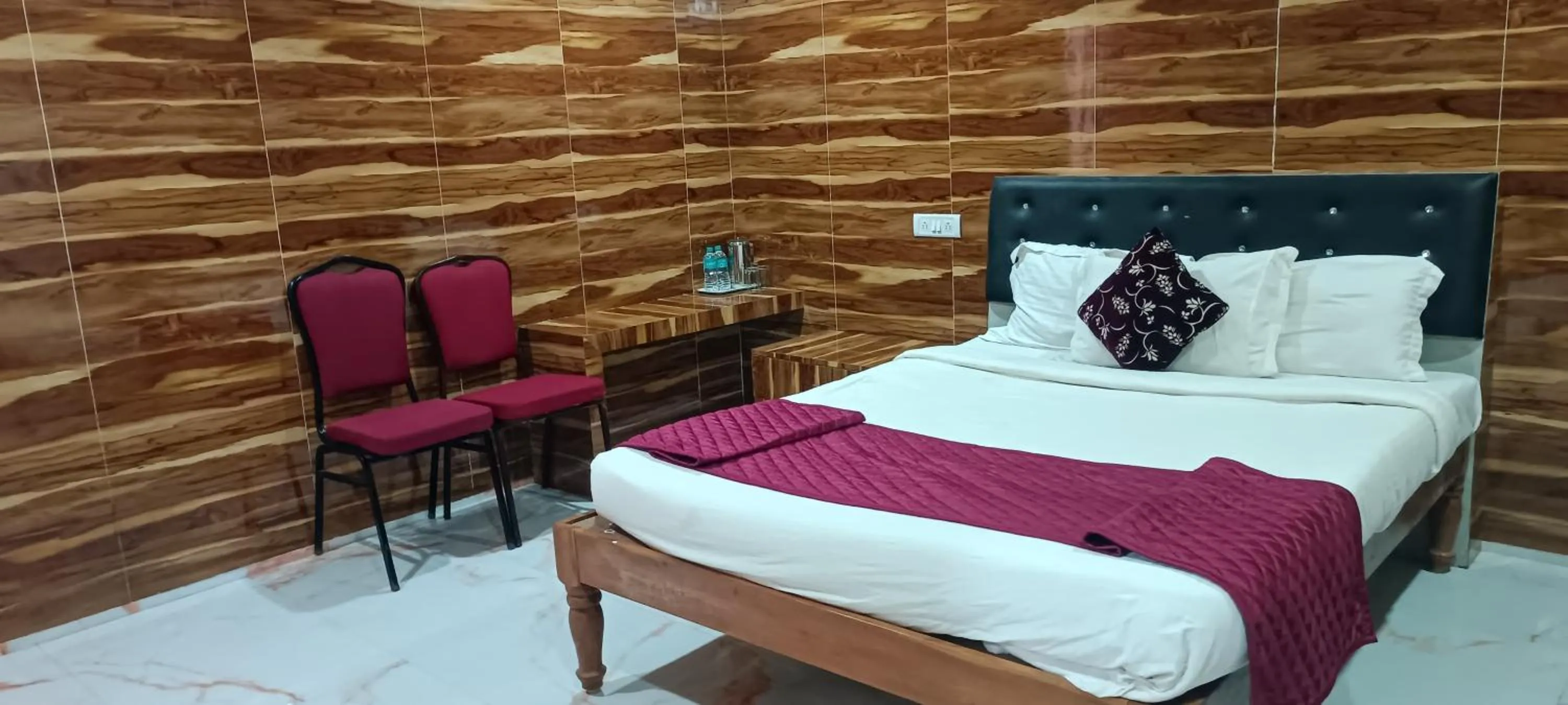 Bed in Thavika O Nila Resort & Convention Centre