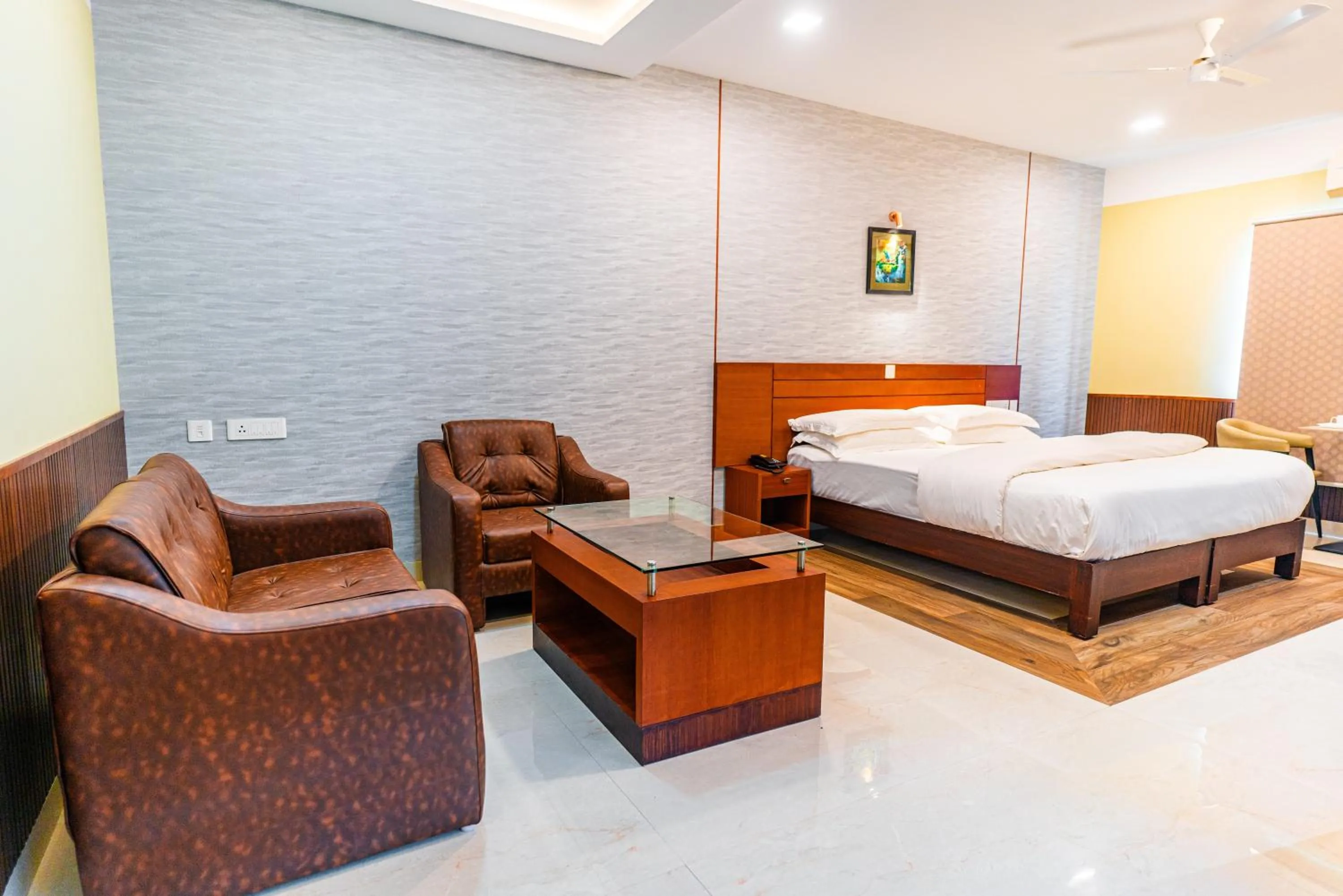 Bed in Misty Rock Hotels