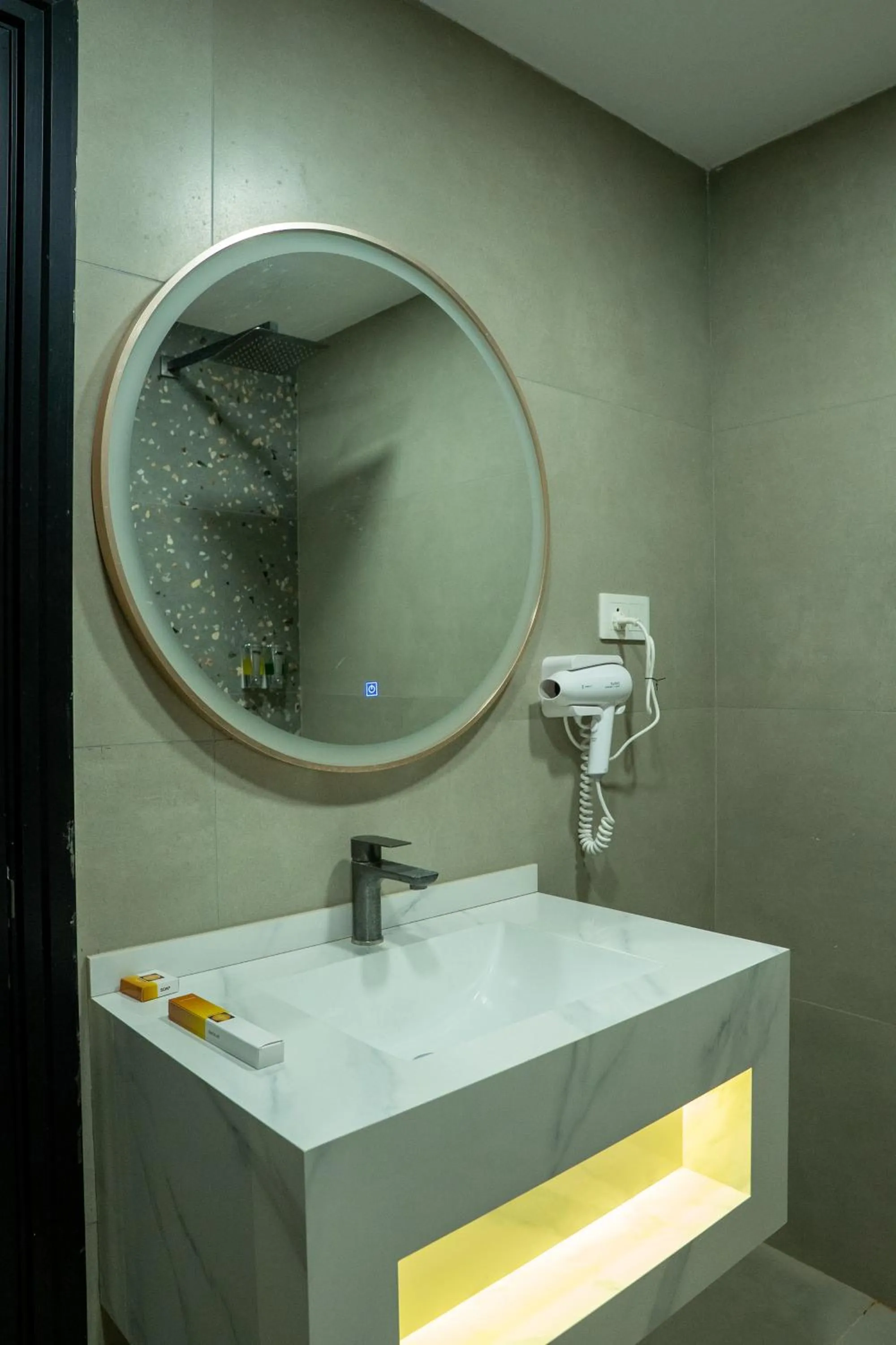 Bathroom in Misty Rock Hotels